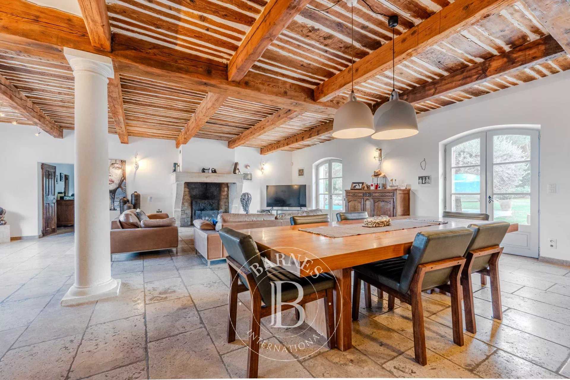 Aix-en-Provence  - House 4 Bedrooms