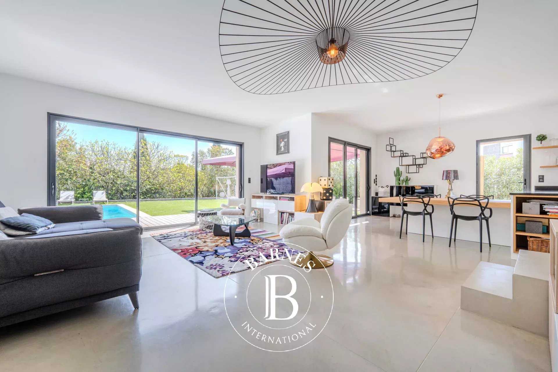Aix-en-Provence  - House 4 Bedrooms