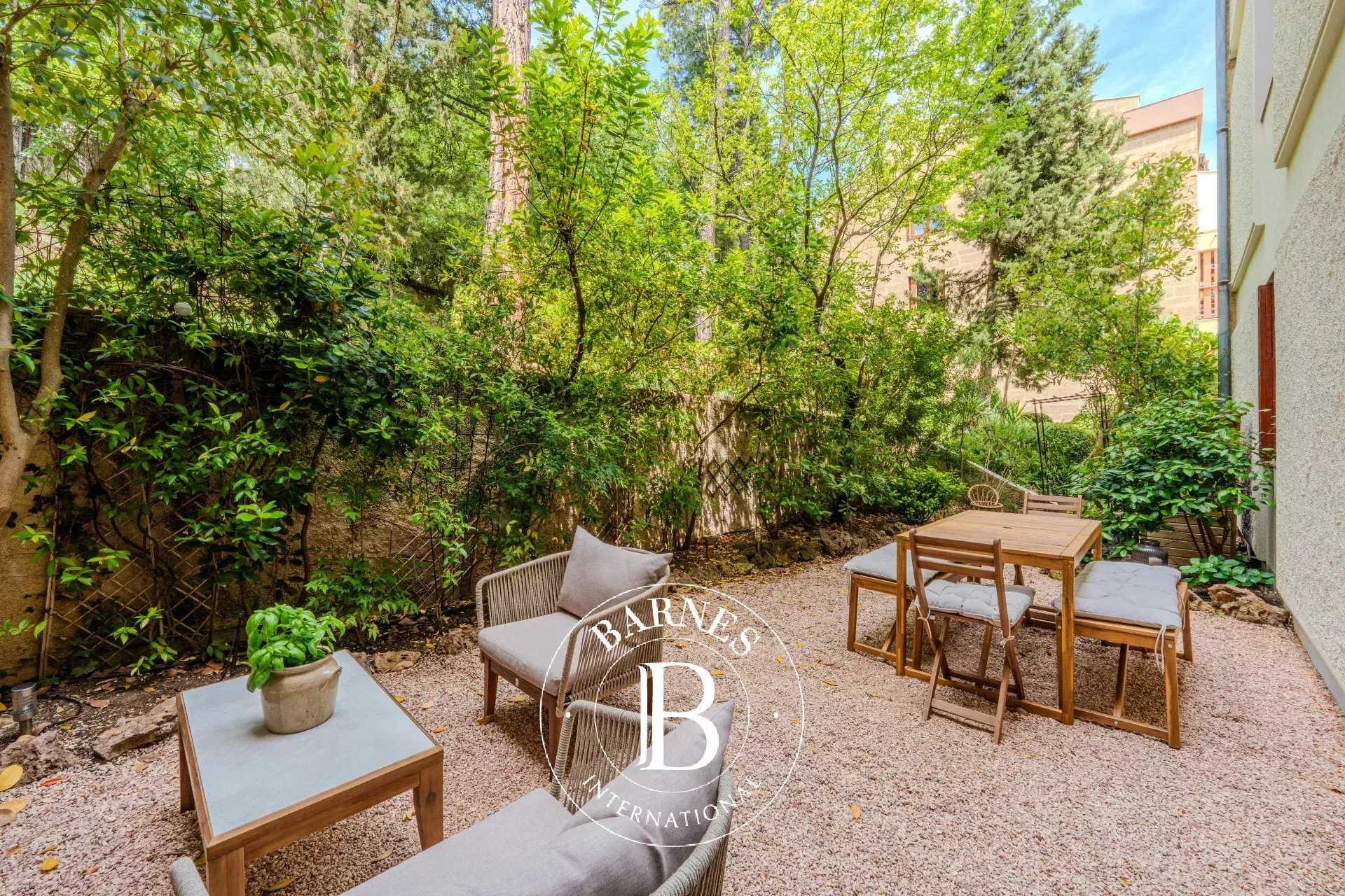 Aix-en-Provence  - Appartement 5 Pi&egrave;ces 3 Chambres