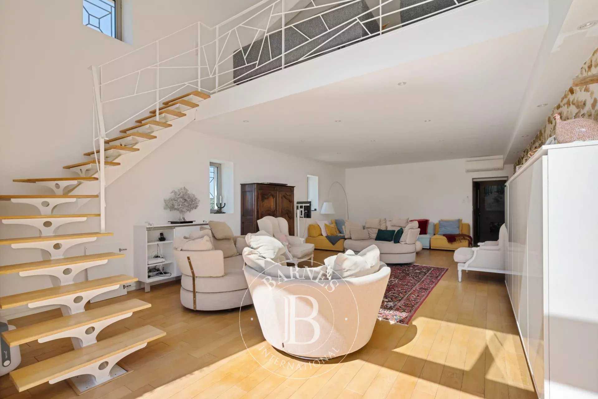 Aix-en-Provence  - House 14 Bedrooms