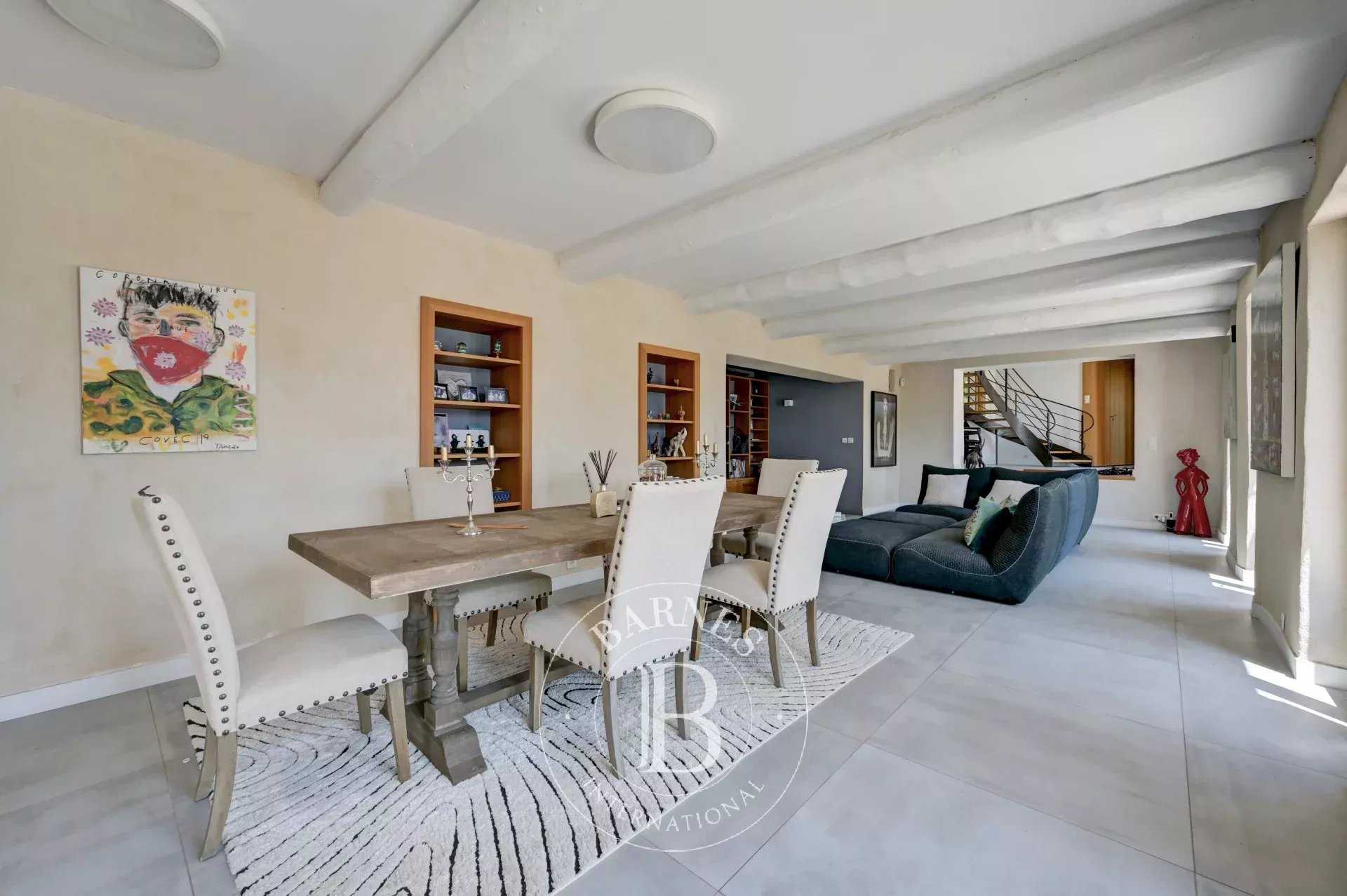 Aix-en-Provence  - House 6 Bedrooms