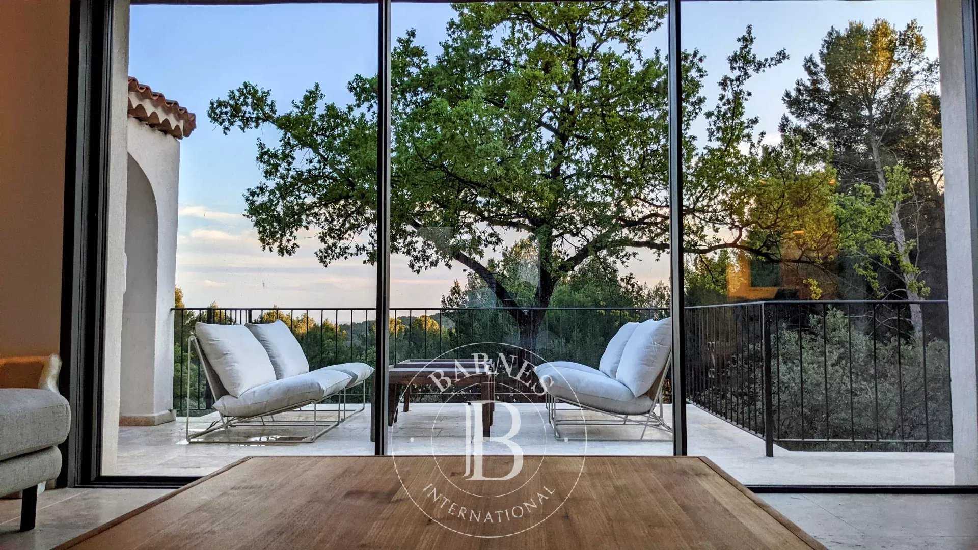 Aix-en-Provence  - House 5 Bedrooms