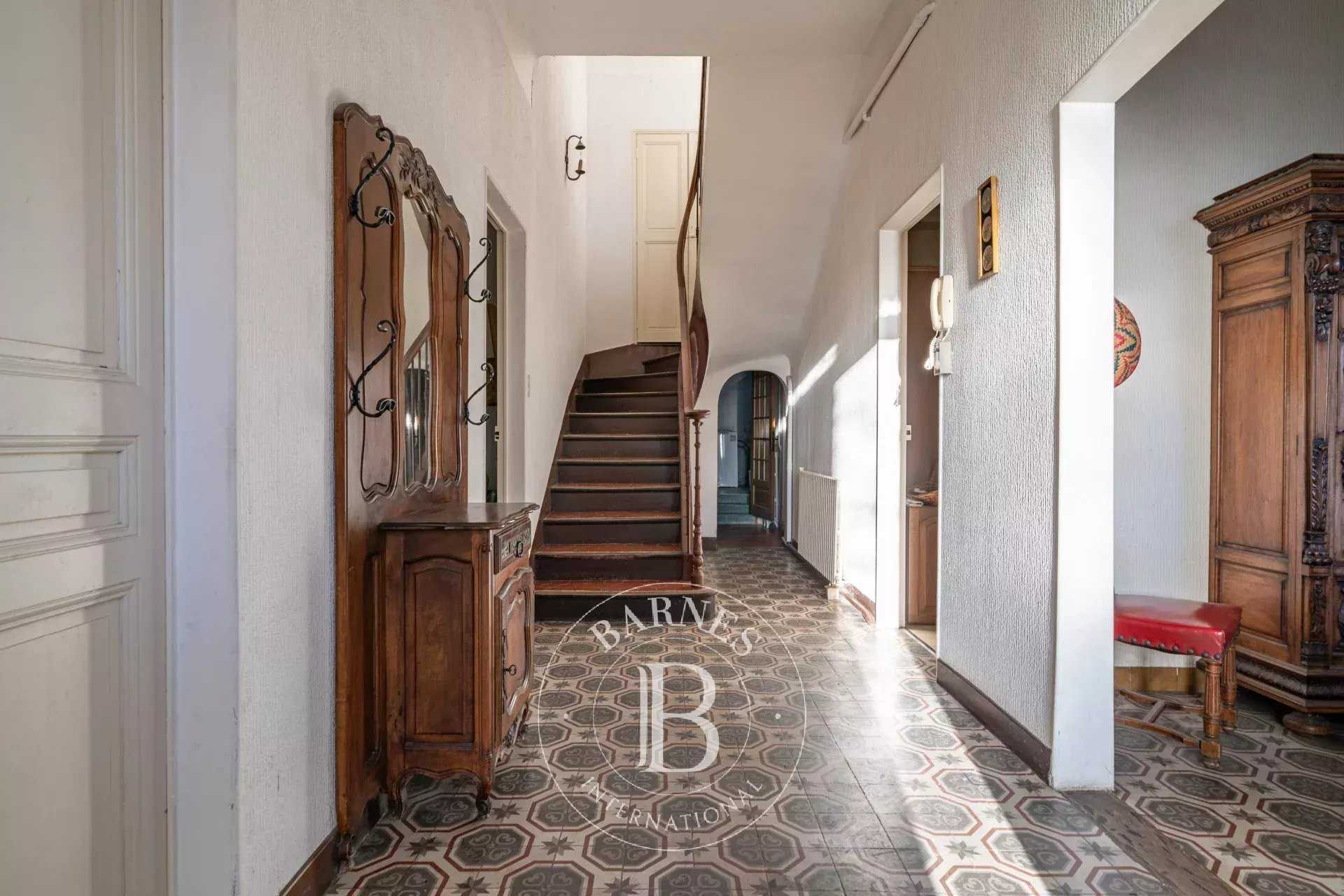 Aix-en-Provence  - House 8 Bedrooms
