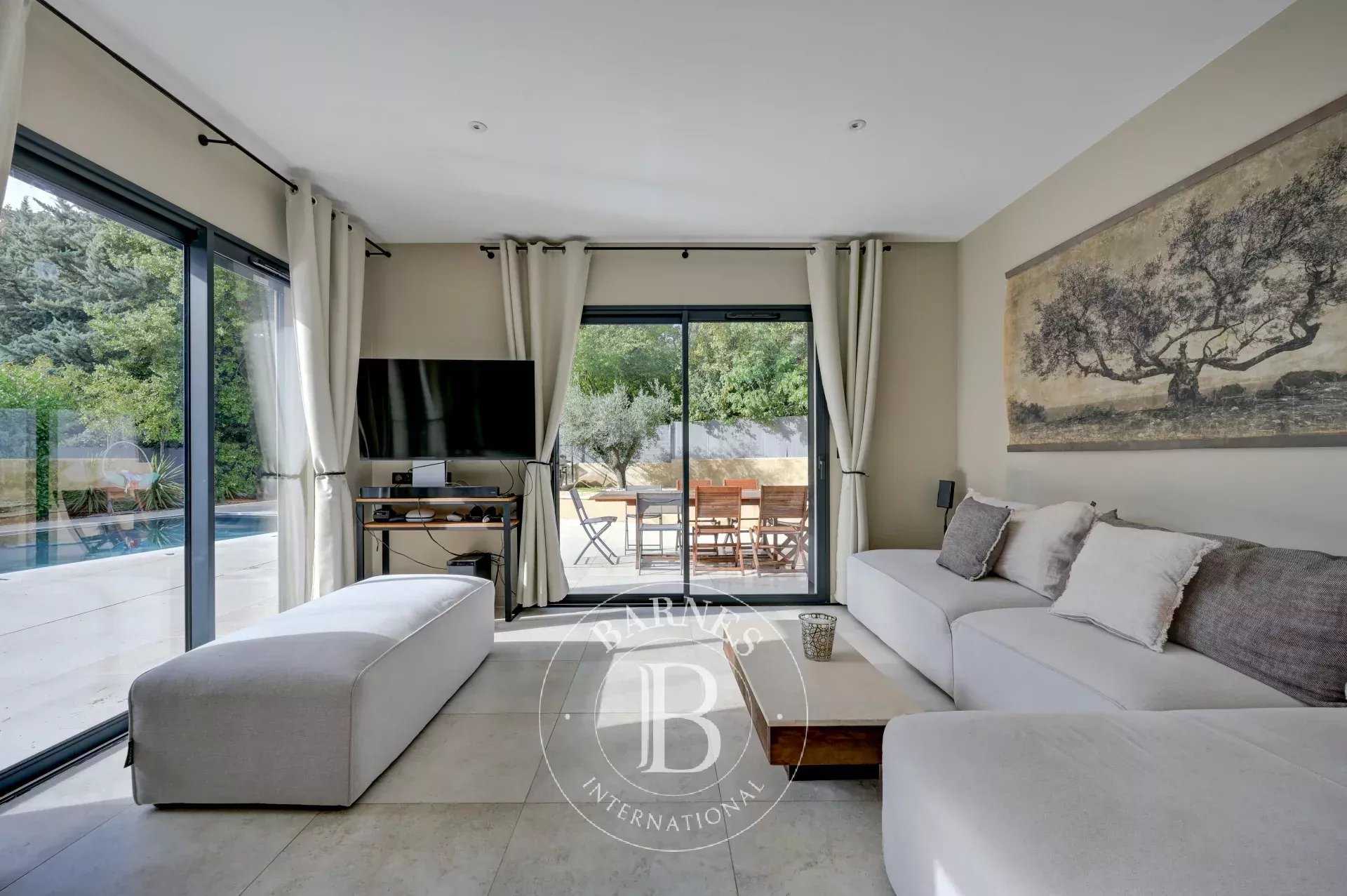 Aix-en-Provence  - House 4 Bedrooms