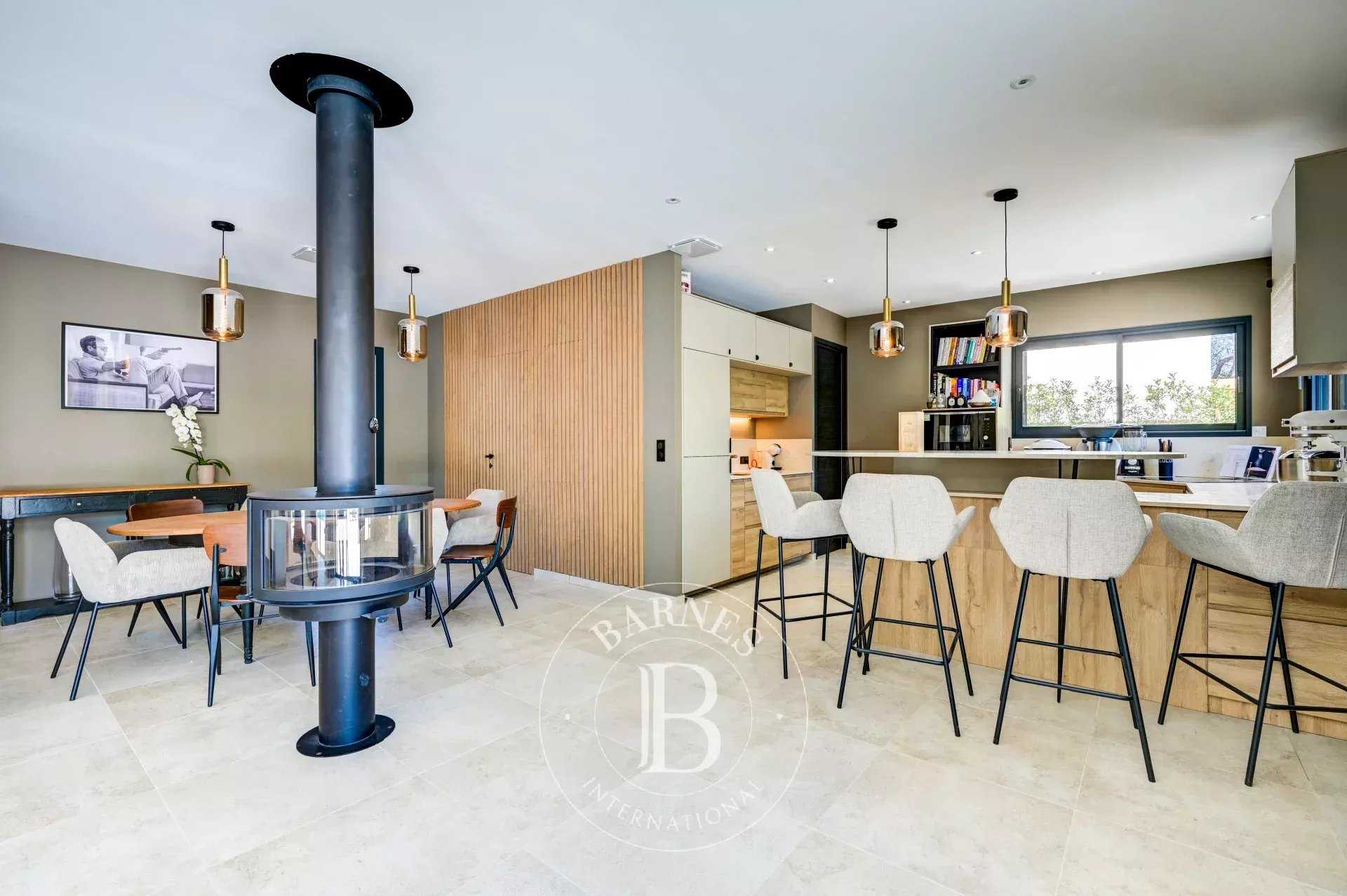 Aix-en-Provence  - House 4 Bedrooms