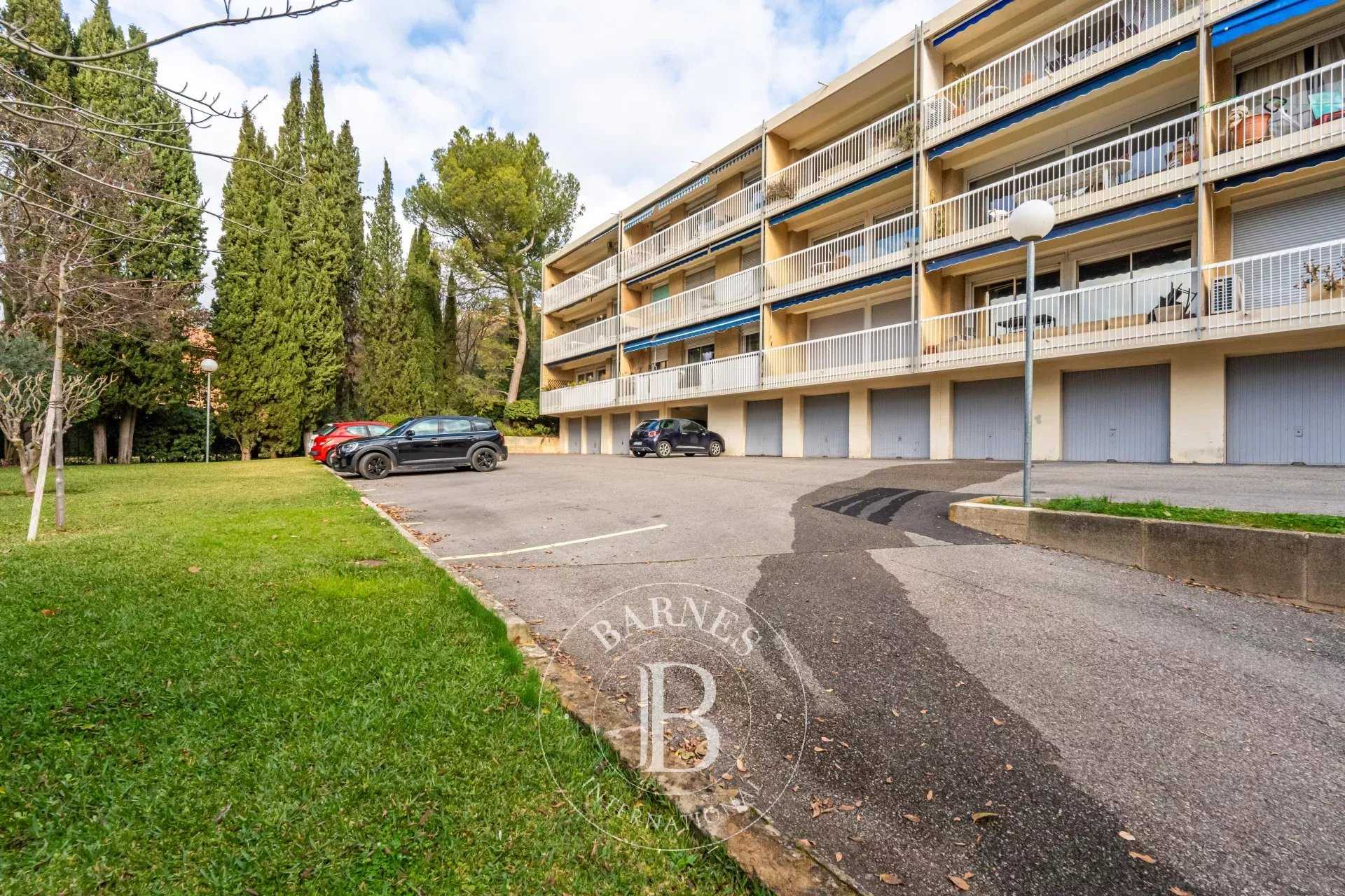 Aix-en-Provence  - Apartment 3 Bedrooms