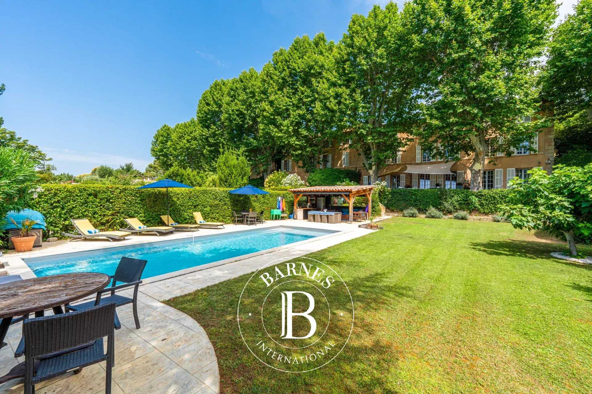 Aix-en-Provence  - Appartement villa 7 Pi&egrave;ces 4 Chambres