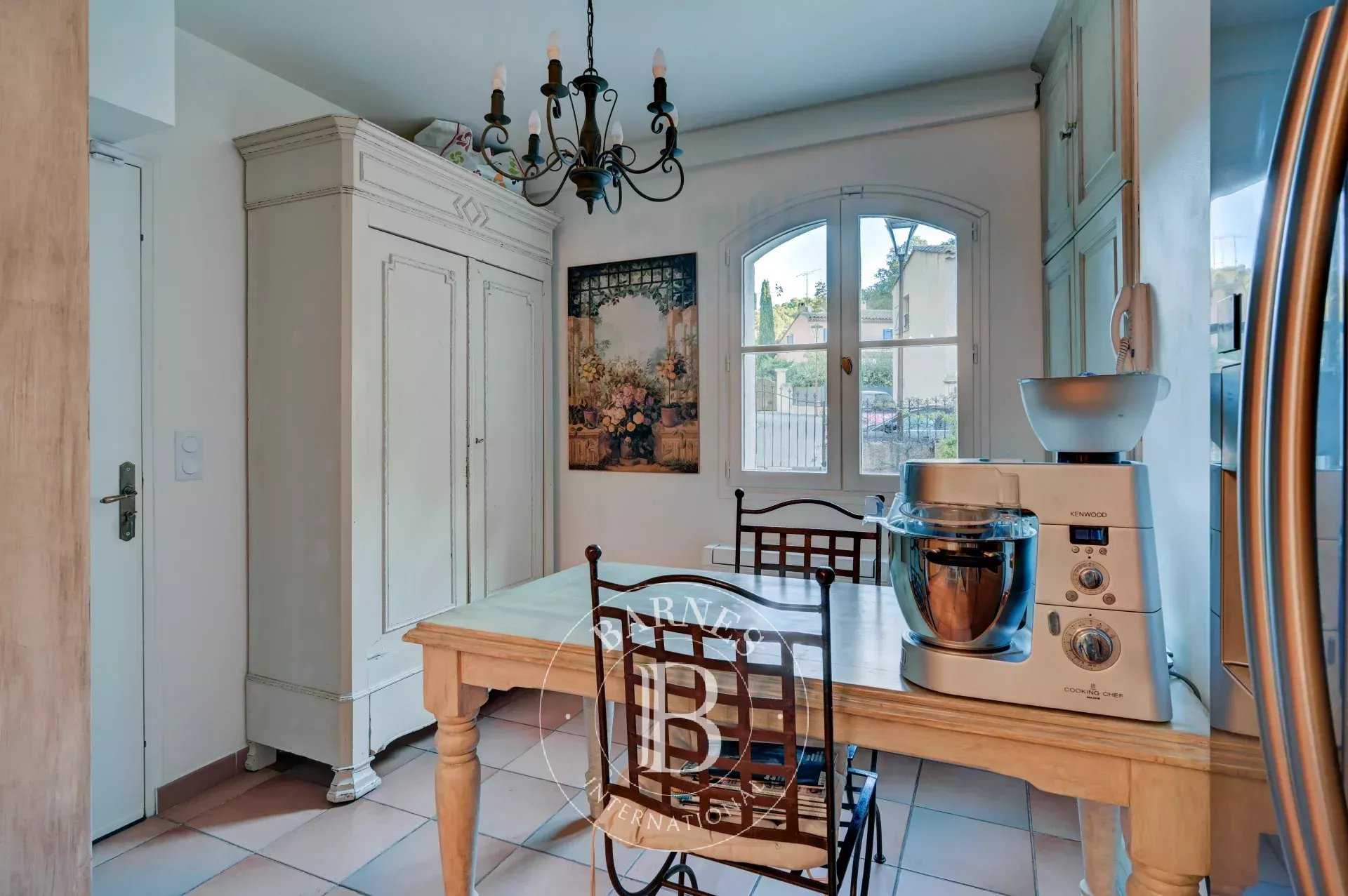 Aix-en-Provence  - House 6 Bedrooms