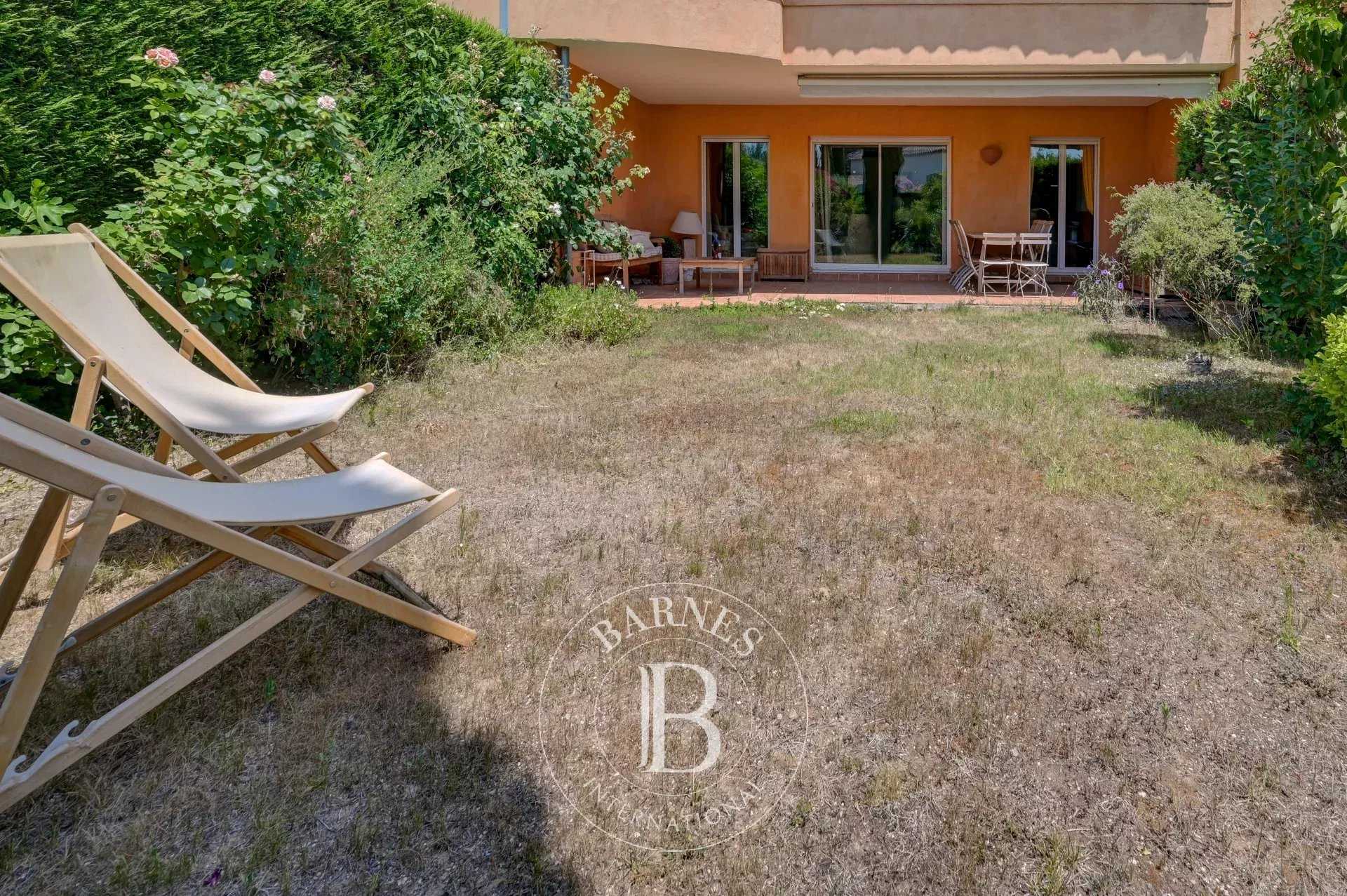 Appartement Aix-en-Provence  -  ref 85853617 (picture 2)