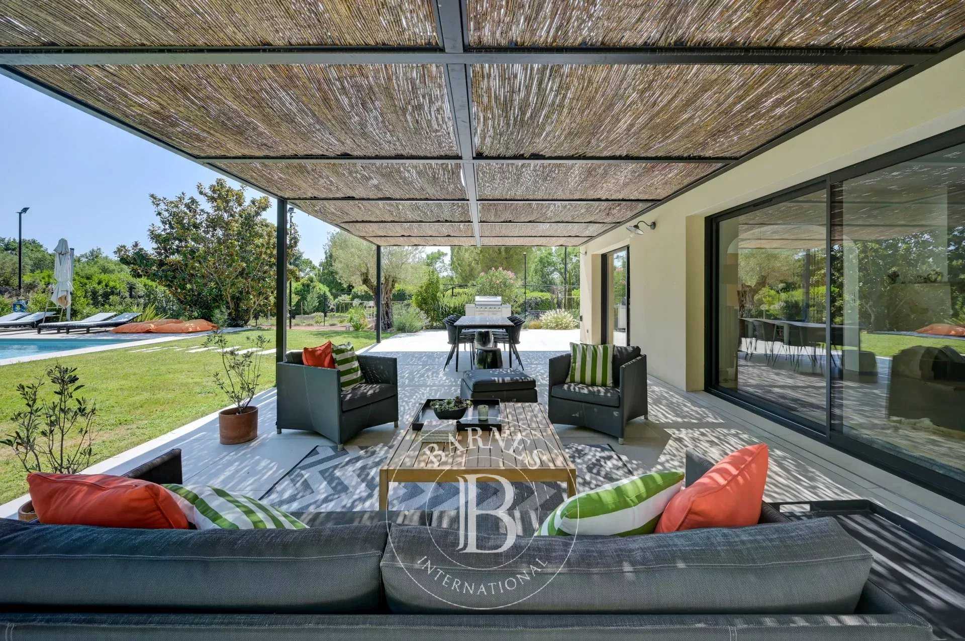 House Aix-en-Provence  -  ref 86101717 (picture 1)