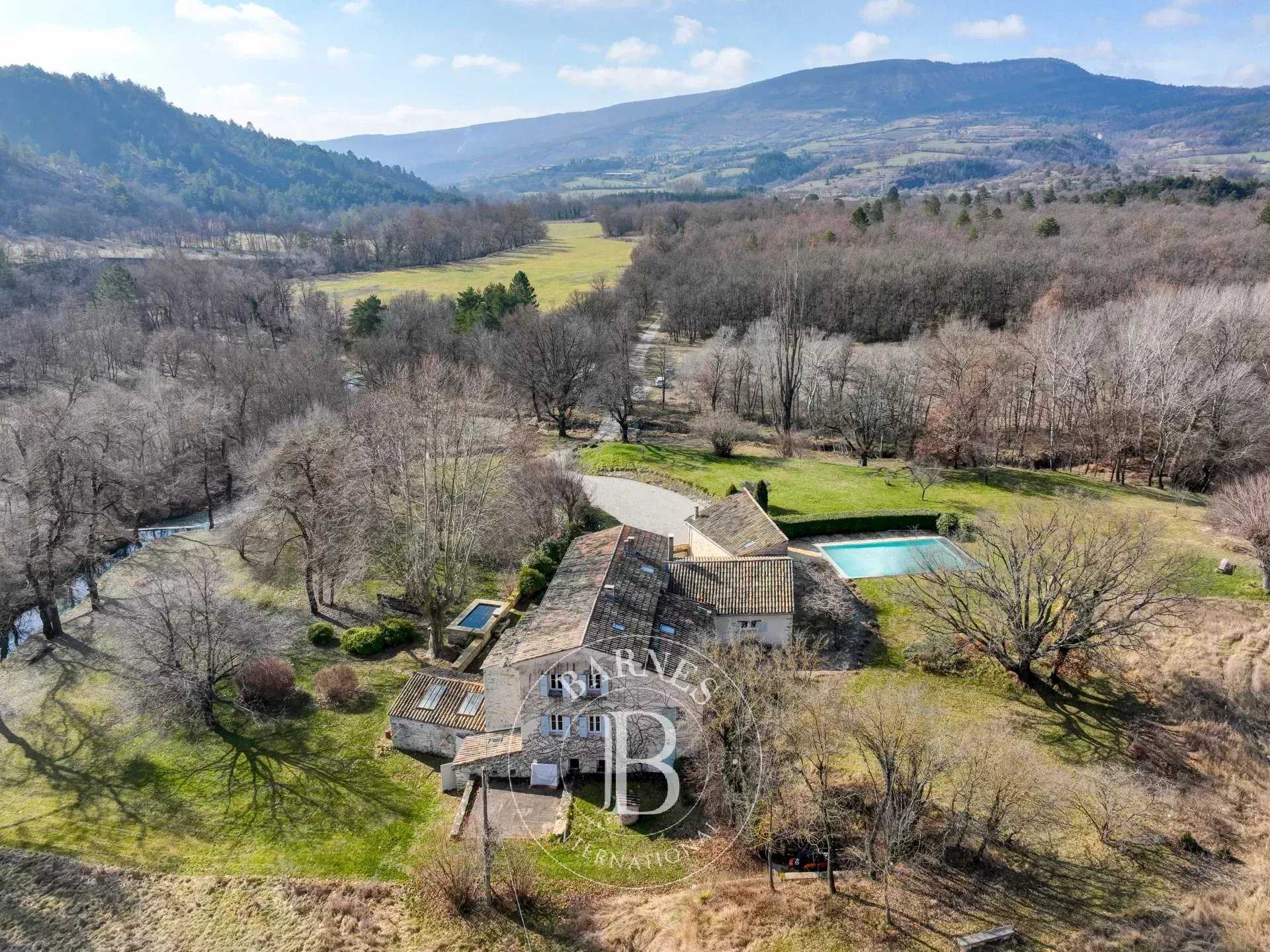 Propriété Forcalquier  -  ref 84237989 (picture 1)
