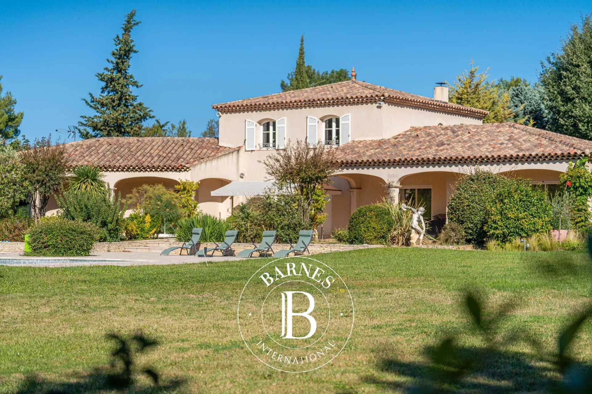Maison Aix-en-Provence  -  ref 82229876 (picture 1)
