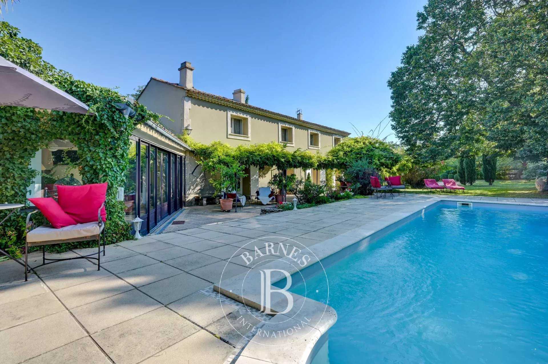 House Eyguières  -  ref 84064662 (picture 1)
