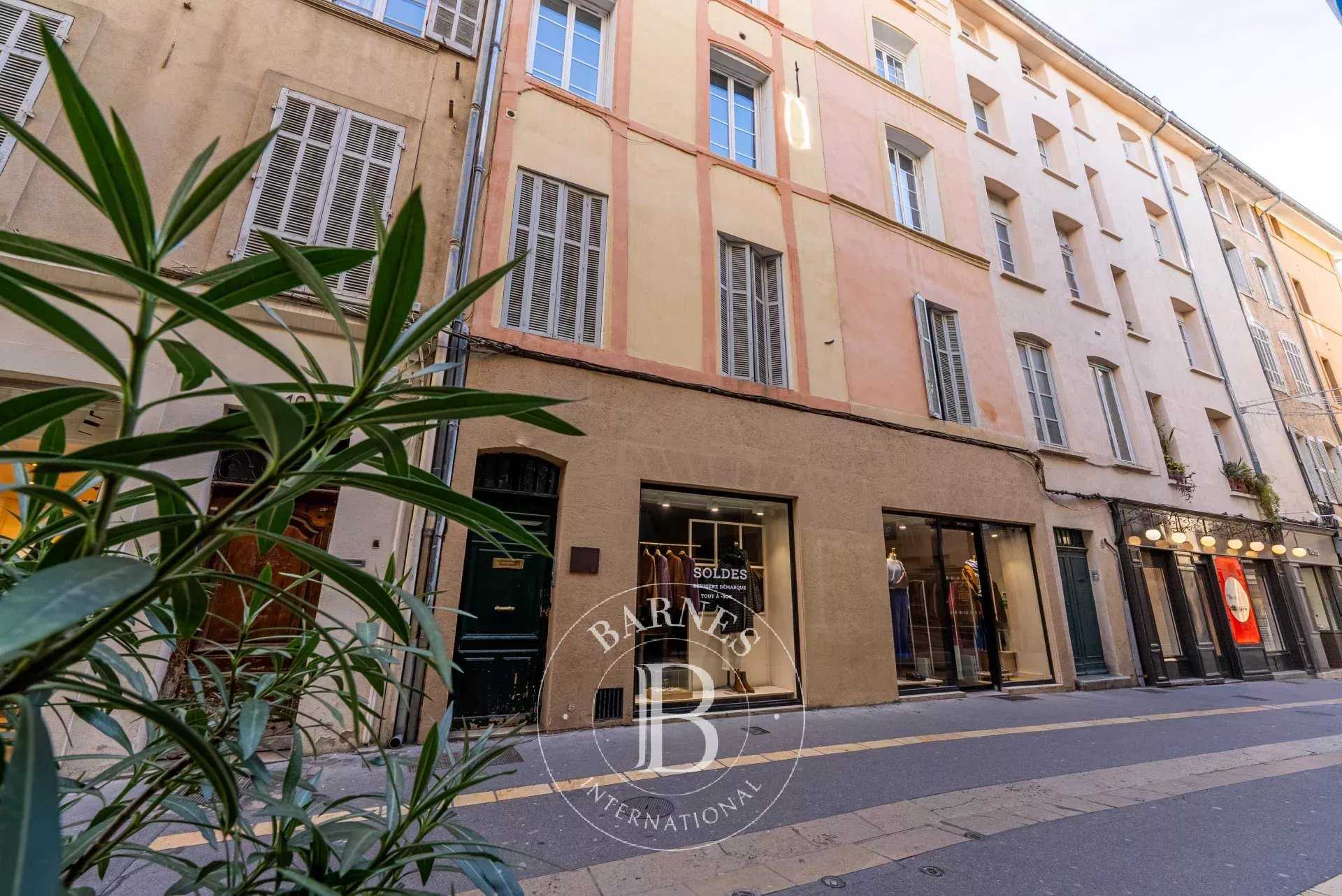 Immeuble Aix-en-Provence  -  ref 84054168 (picture 1)