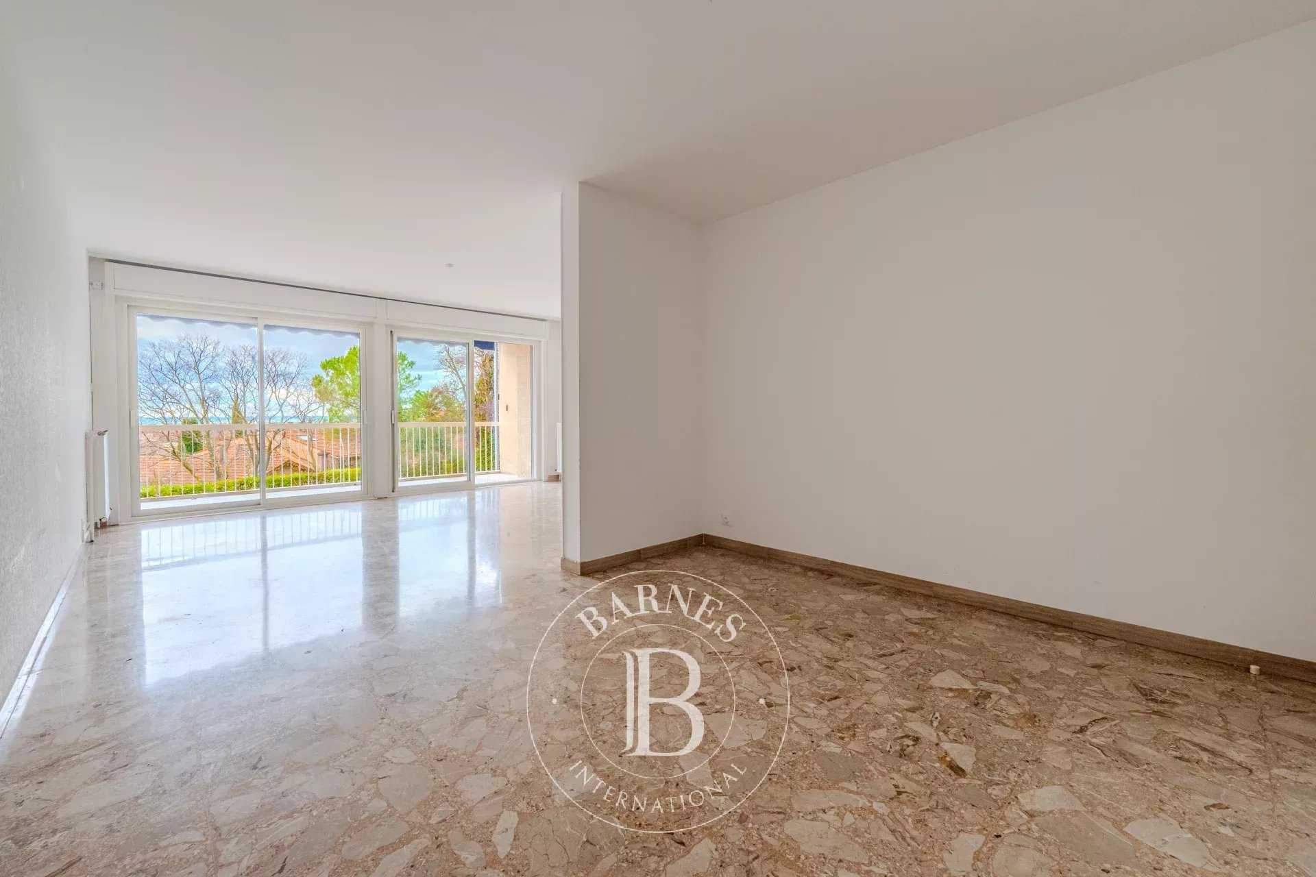 Apartment Aix-en-Provence  -  ref 85524232 (picture 3)