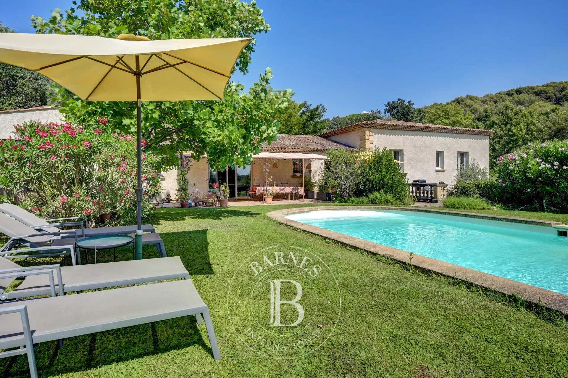 House Aix-en-Provence  -  ref 84492775 (picture 1)