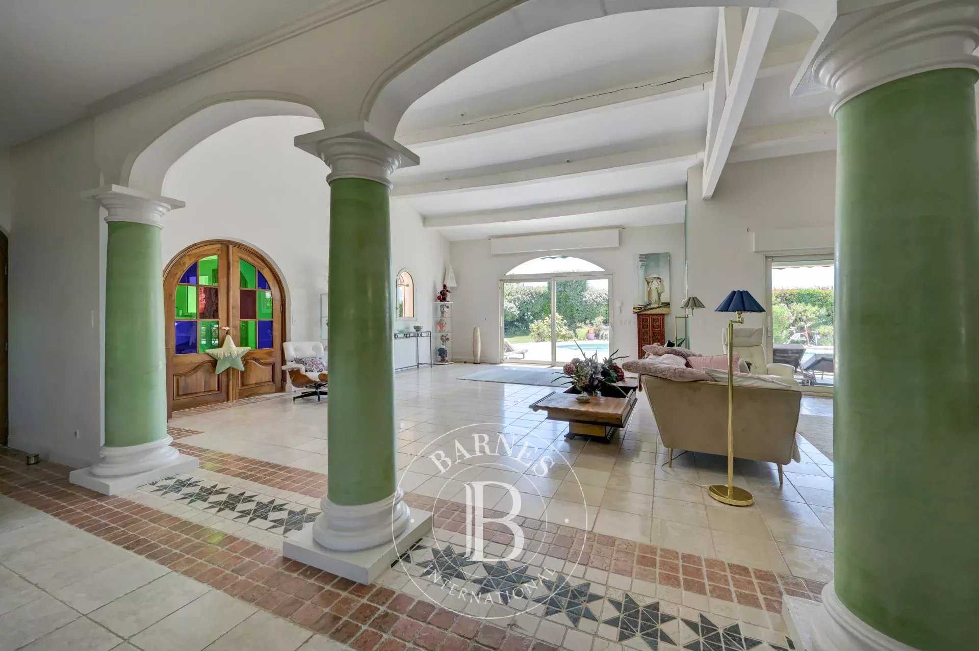Property Aix-en-Provence  -  ref 5620860 (picture 3)