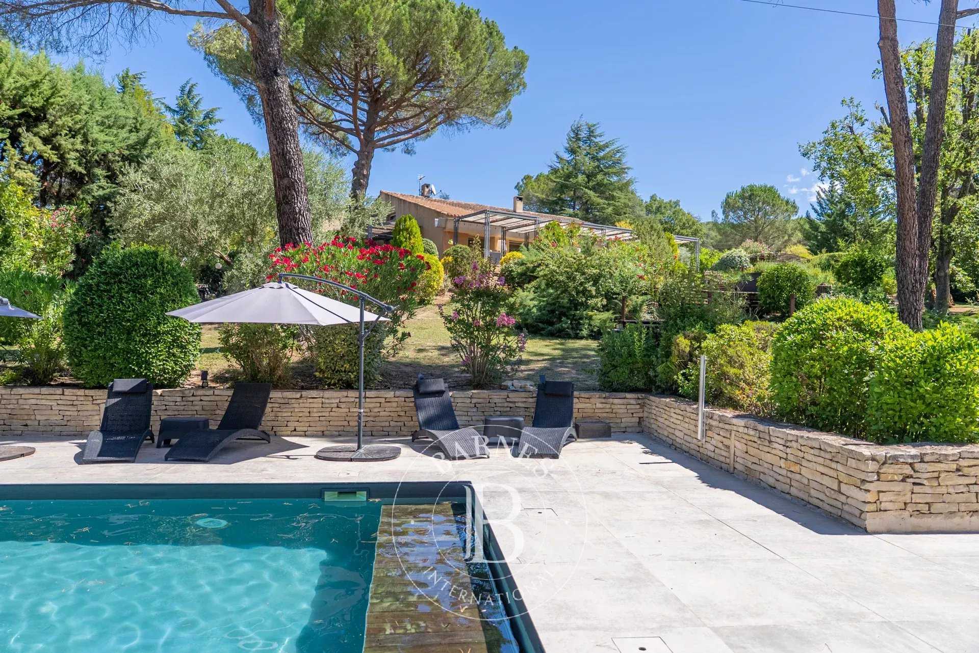 Property La Tour-d'Aigues  -  ref 85856775 (picture 1)