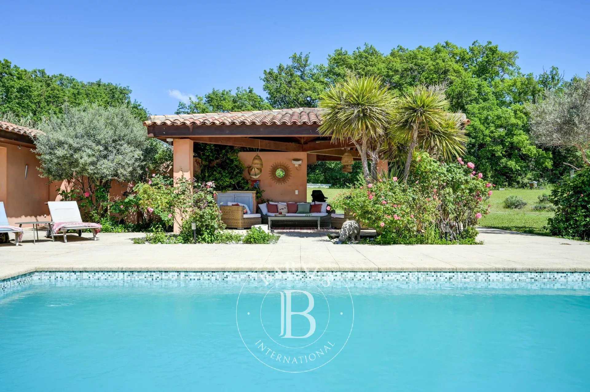 House Aix-en-Provence  -  ref 85579882 (picture 2)