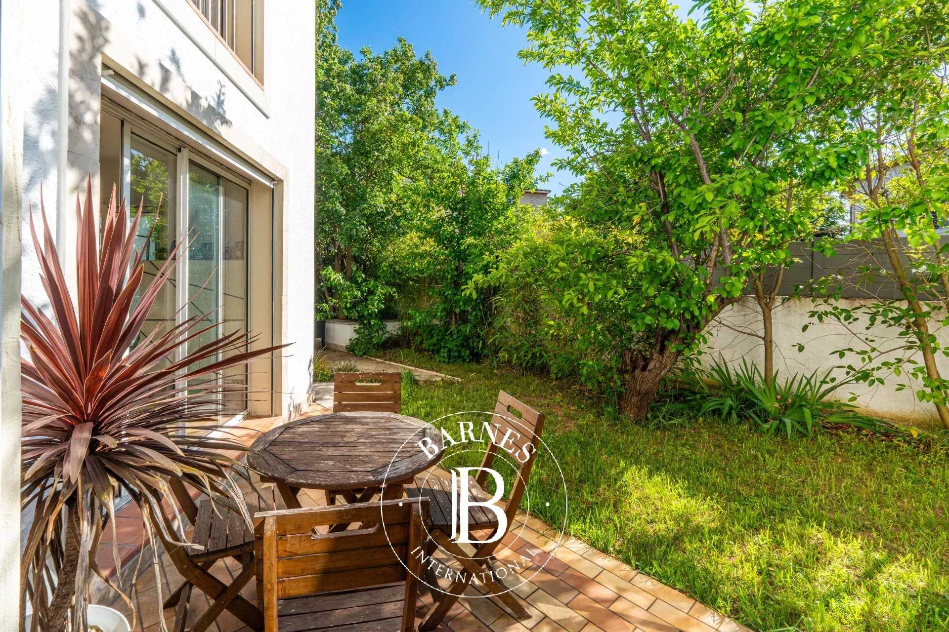 Townhouse Aix-en-Provence  -  ref 86999883 (picture 2)