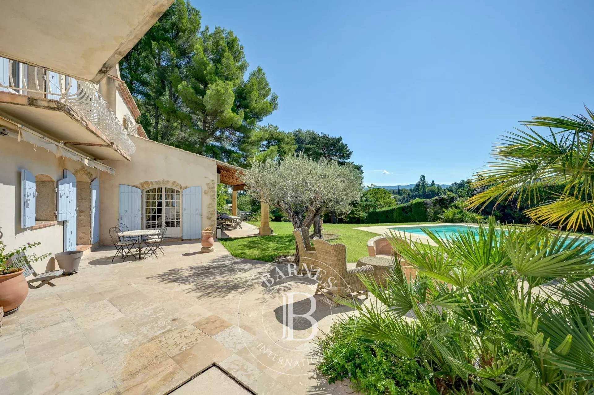 House Aix-en-Provence  -  ref 86152353 (picture 2)
