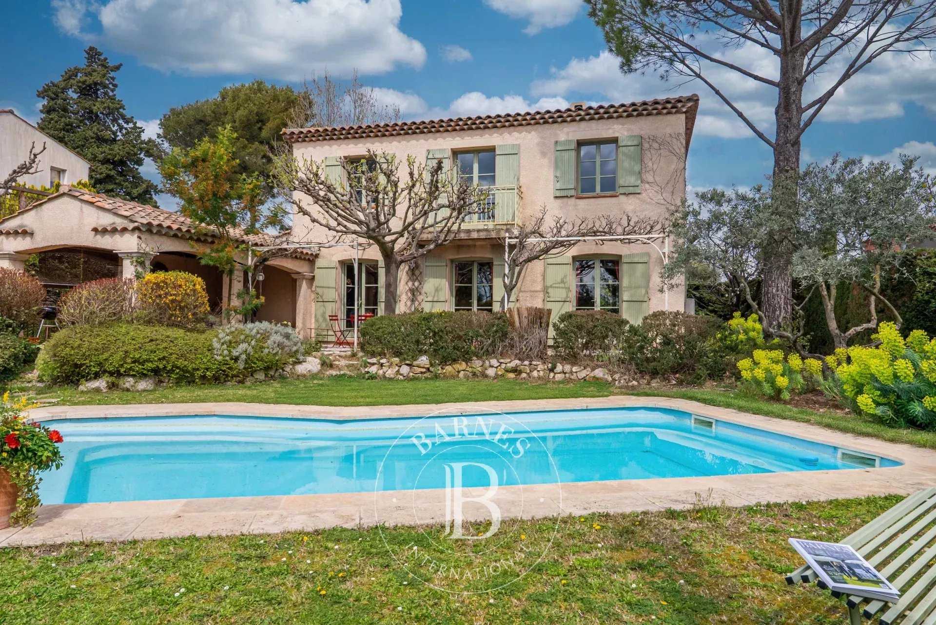 Maison Aix-en-Provence  -  ref 85760239 (picture 1)