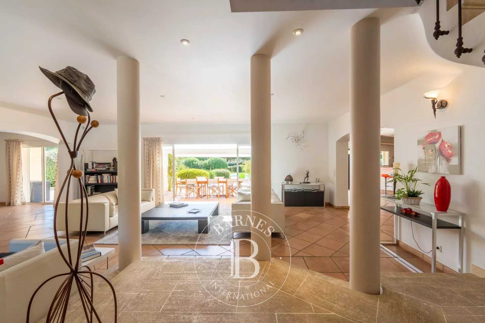 House Aix-en-Provence  -  ref 82229876 (picture 2)