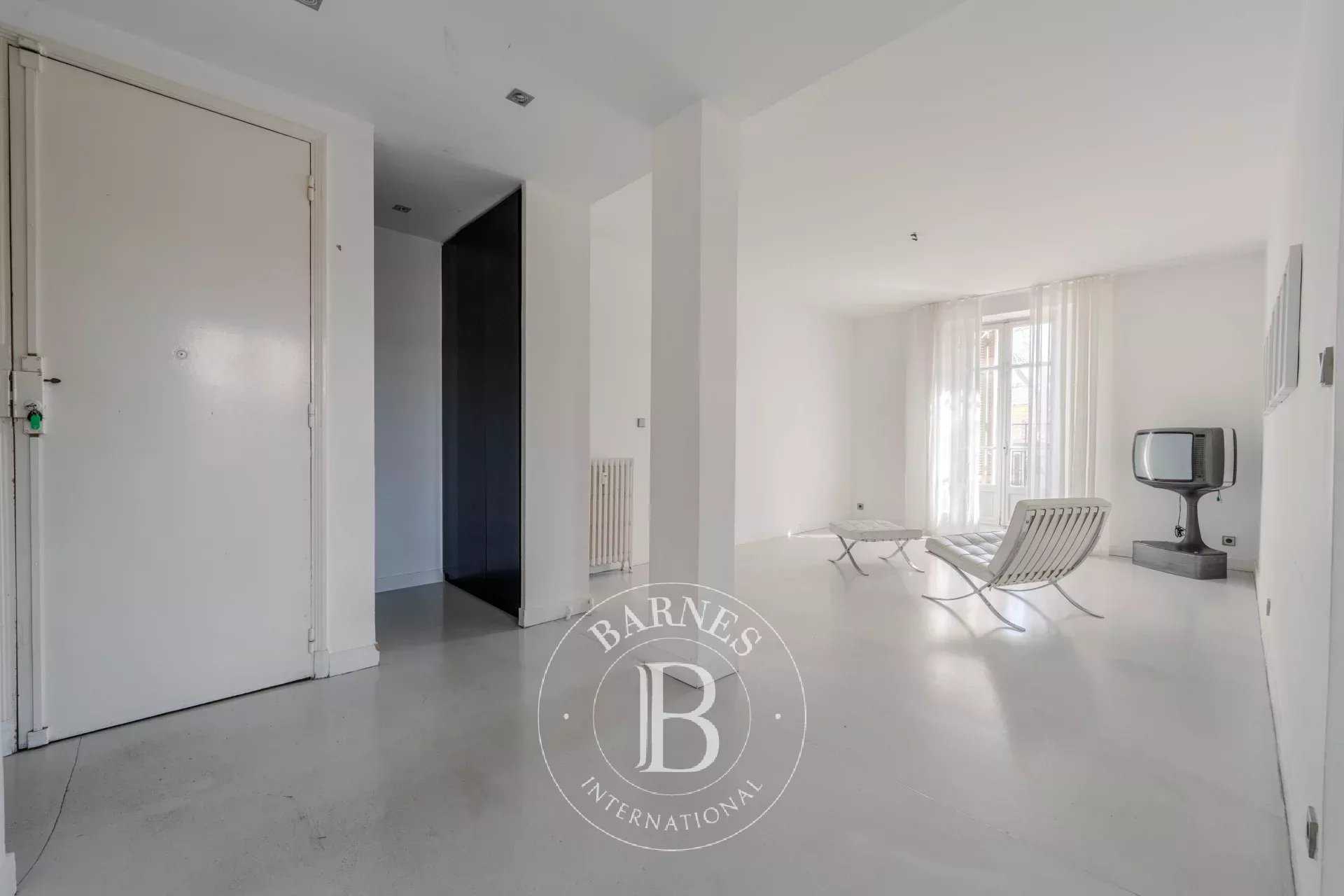 Appartement Aix-en-Provence  -  ref 85797805 (picture 1)