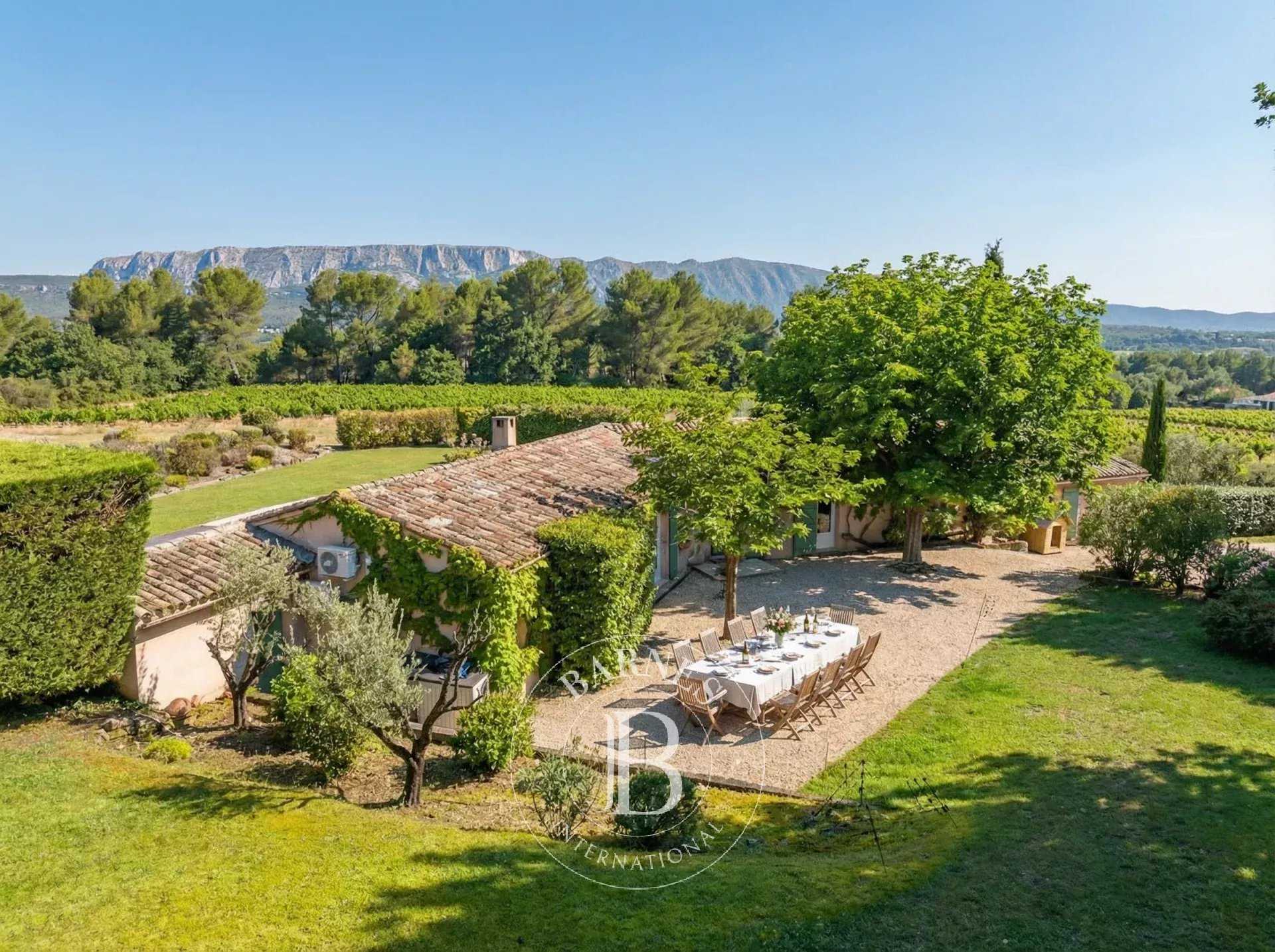 House Aix-en-Provence  -  ref 86695696 (picture 1)