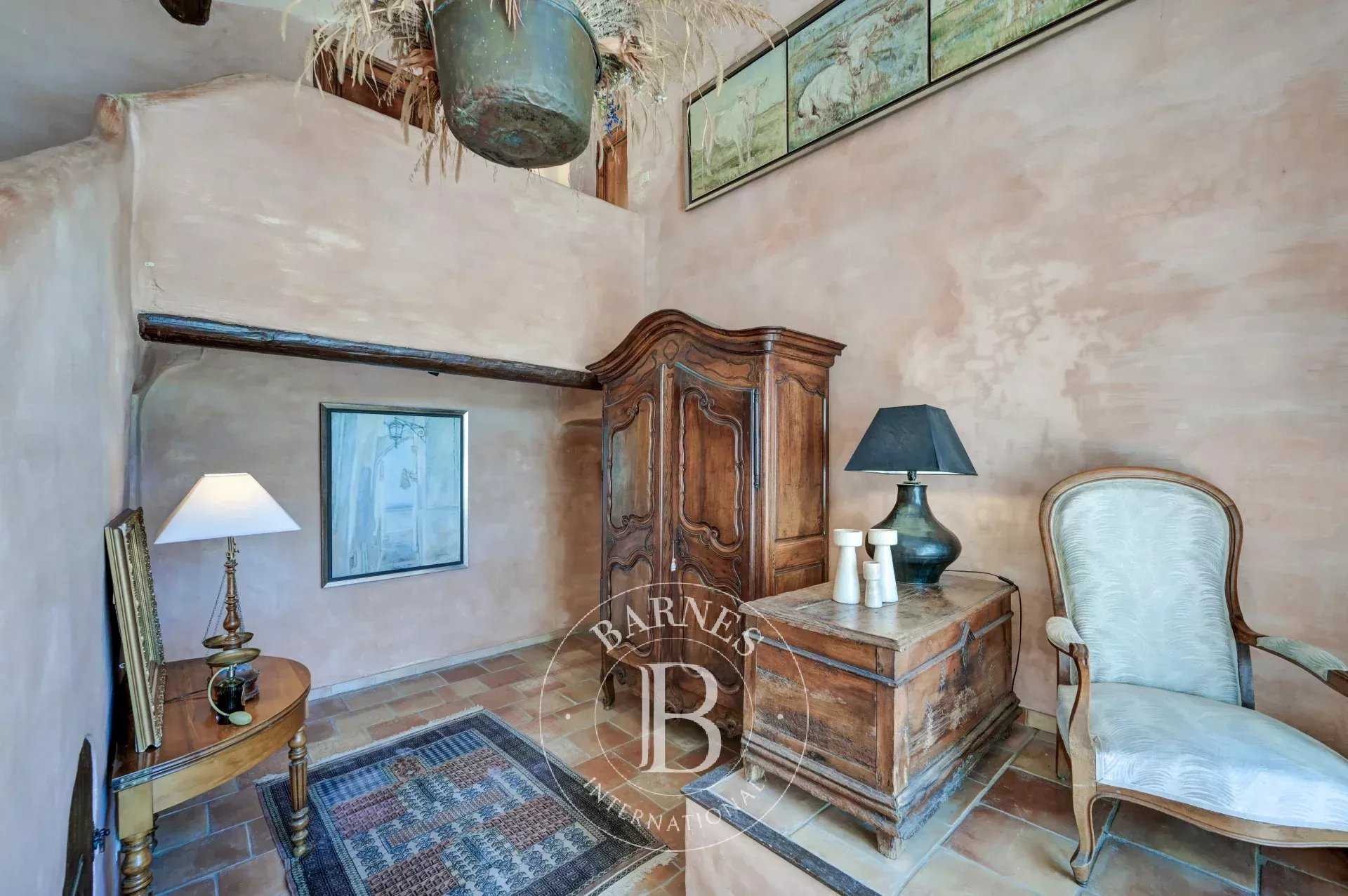 Propriété Aix-en-Provence  -  ref 85686902 (picture 3)