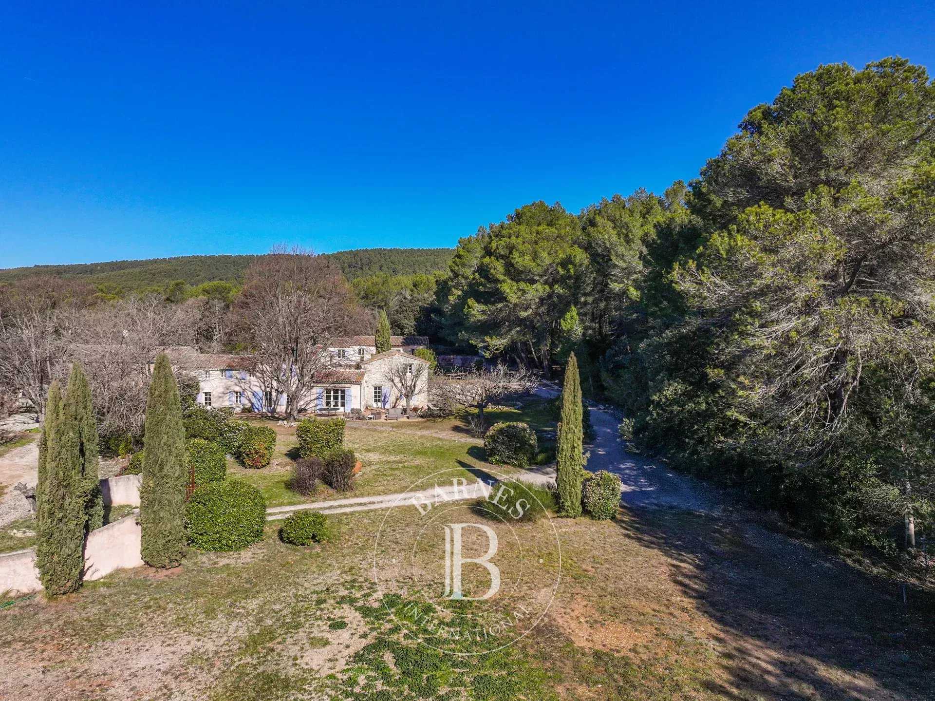 House Aix-en-Provence  -  ref 85563247 (picture 1)