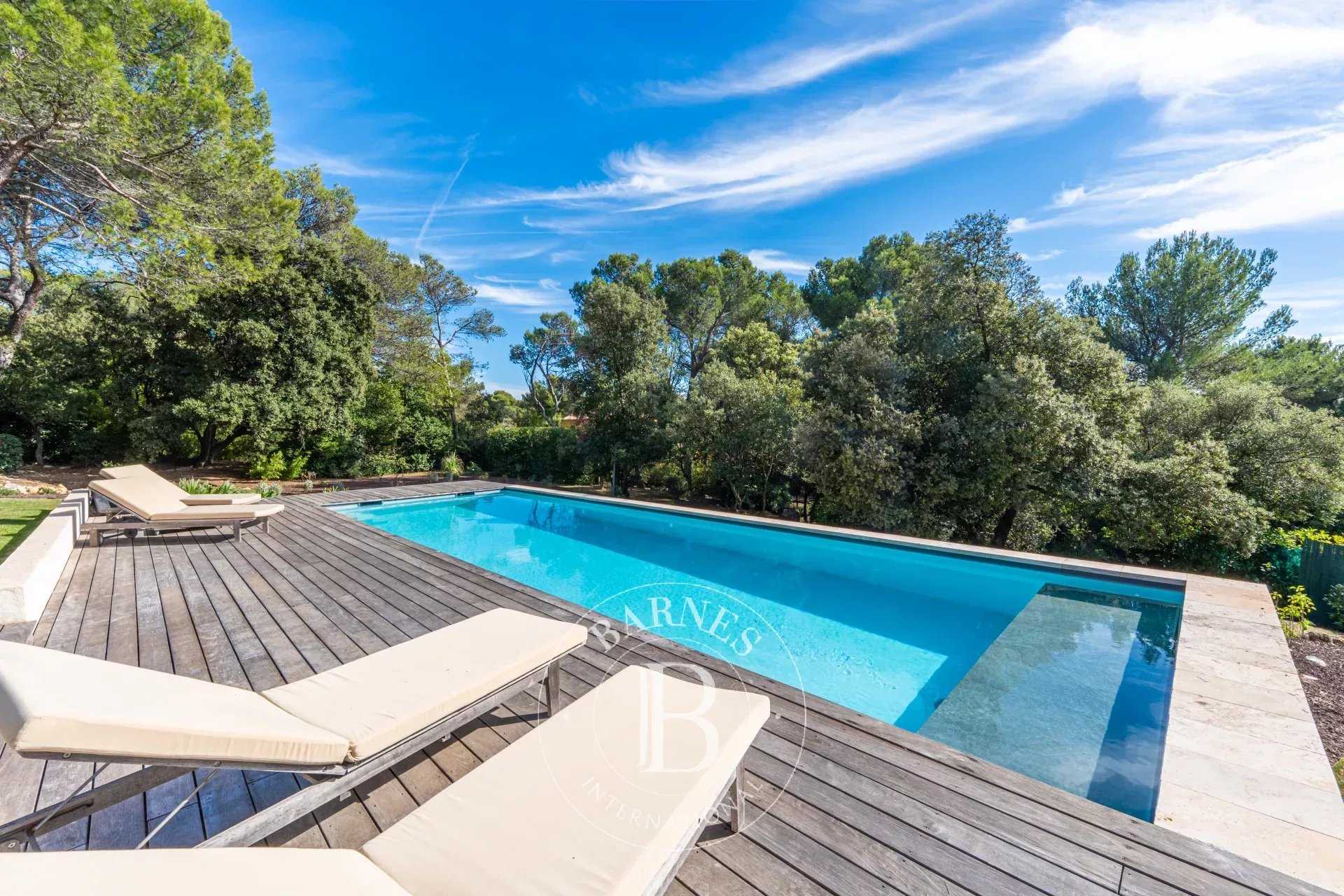House Aix-en-Provence  -  ref 85472700 (picture 2)