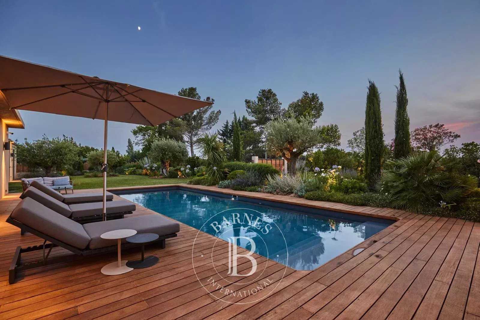 House Aix-en-Provence  -  ref 85976719 (picture 2)