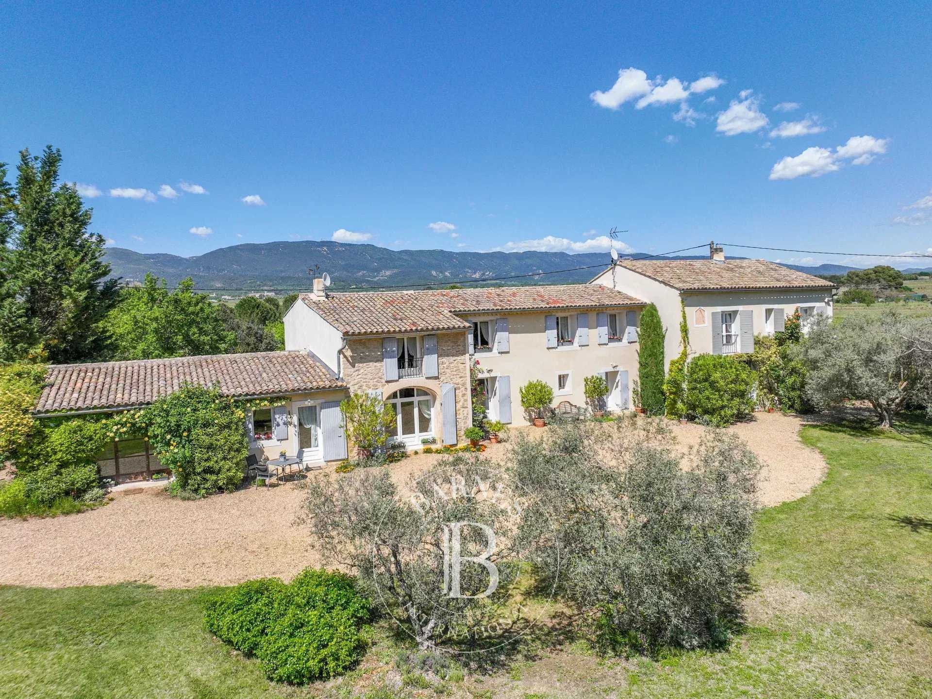 Maison Lourmarin  -  ref 82528021 (picture 1)