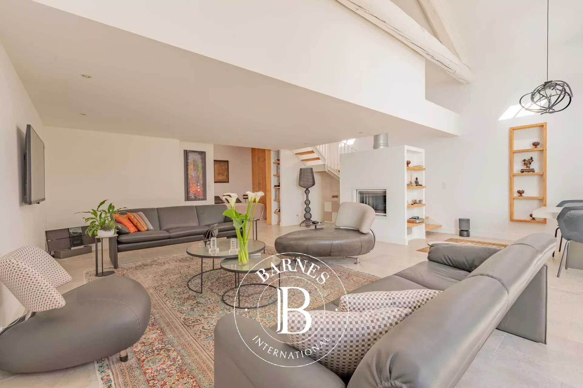 Apartment Aix-en-Provence  -  ref 5215008 (picture 2)