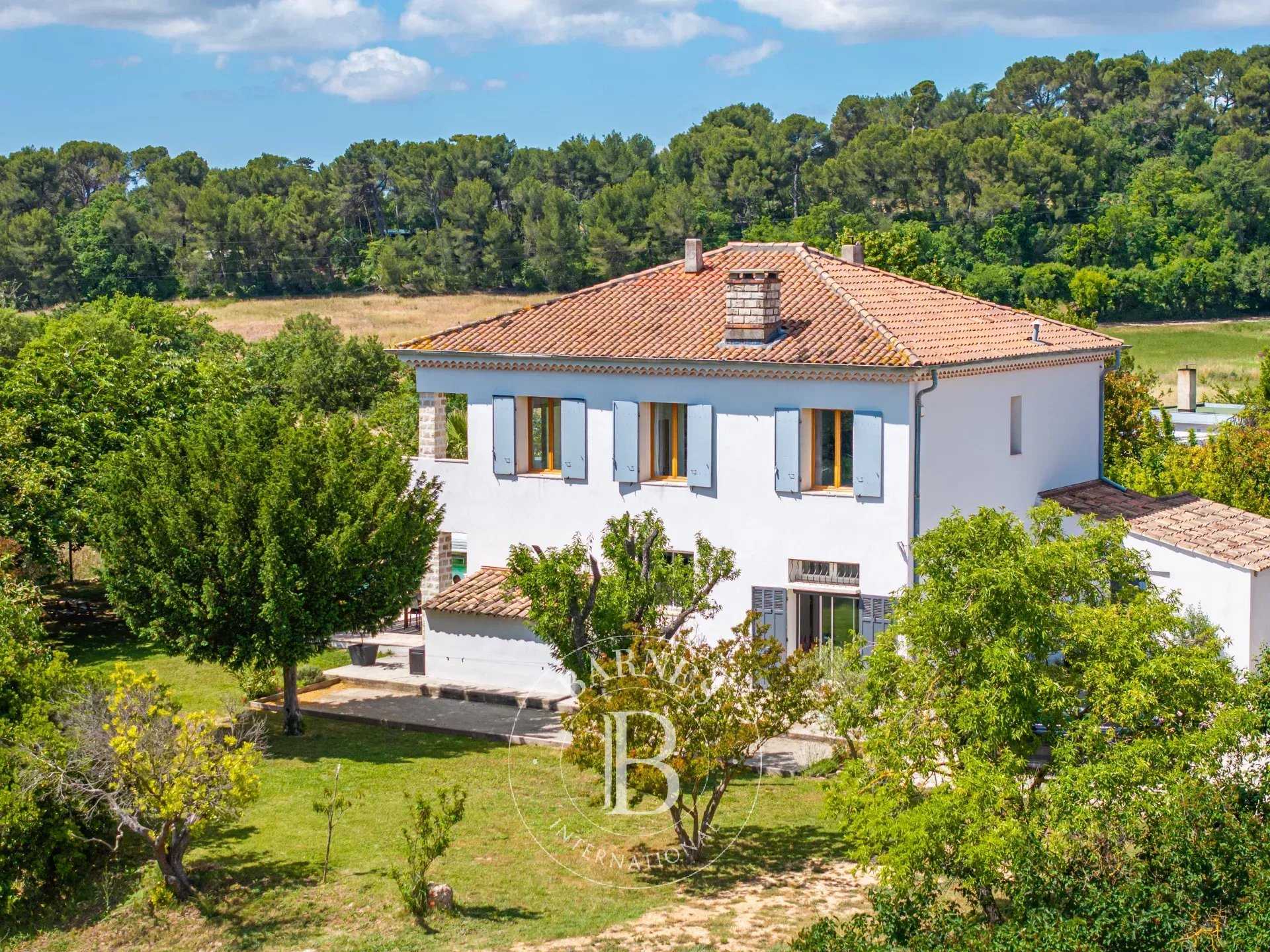 House Aix-en-Provence  -  ref 84917278 (picture 2)
