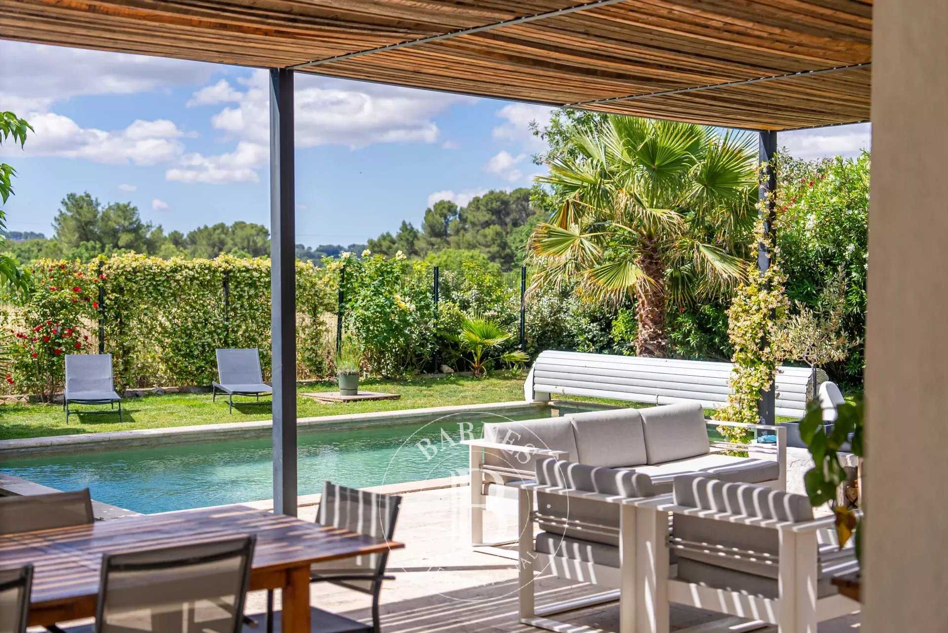 House Aix-en-Provence  -  ref 84917278 (picture 1)