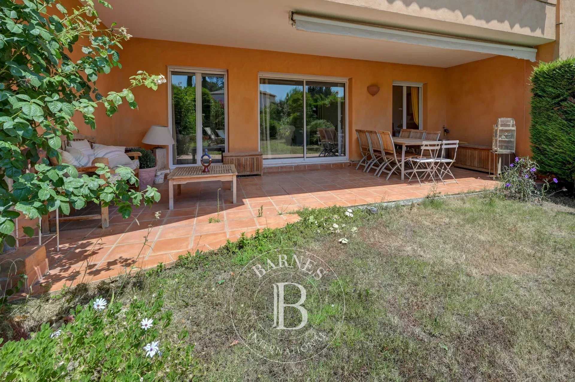 Apartment Aix-en-Provence  -  ref 85853617 (picture 3)