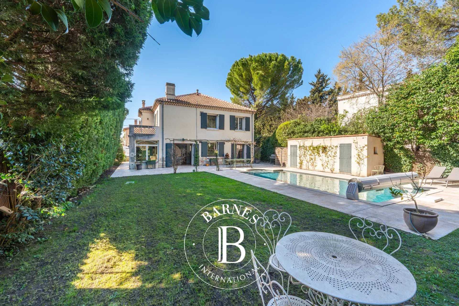 House Aix-en-Provence  -  ref 86680865 (picture 1)