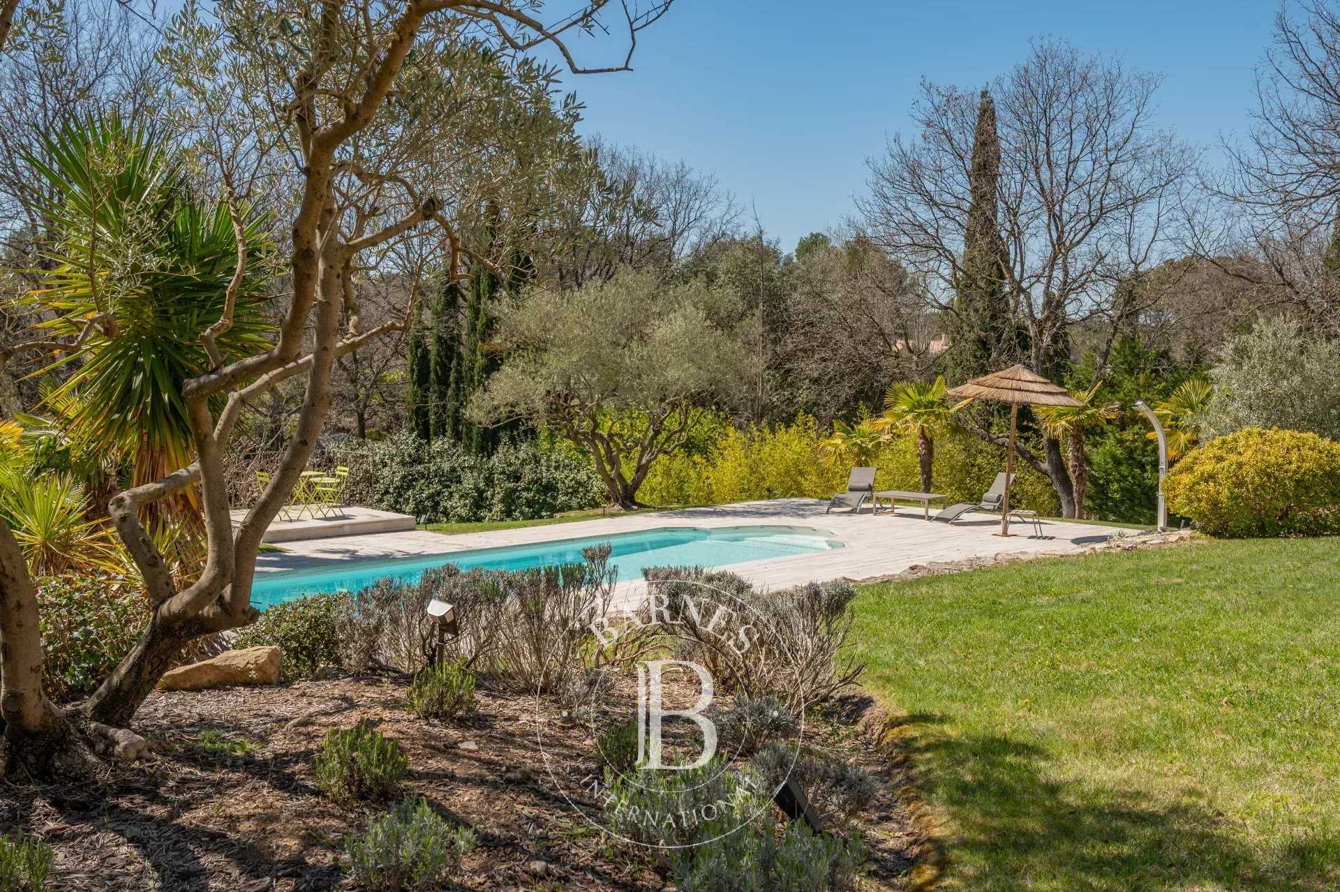 Maison Jouques  -  ref 86874219 (picture 2)