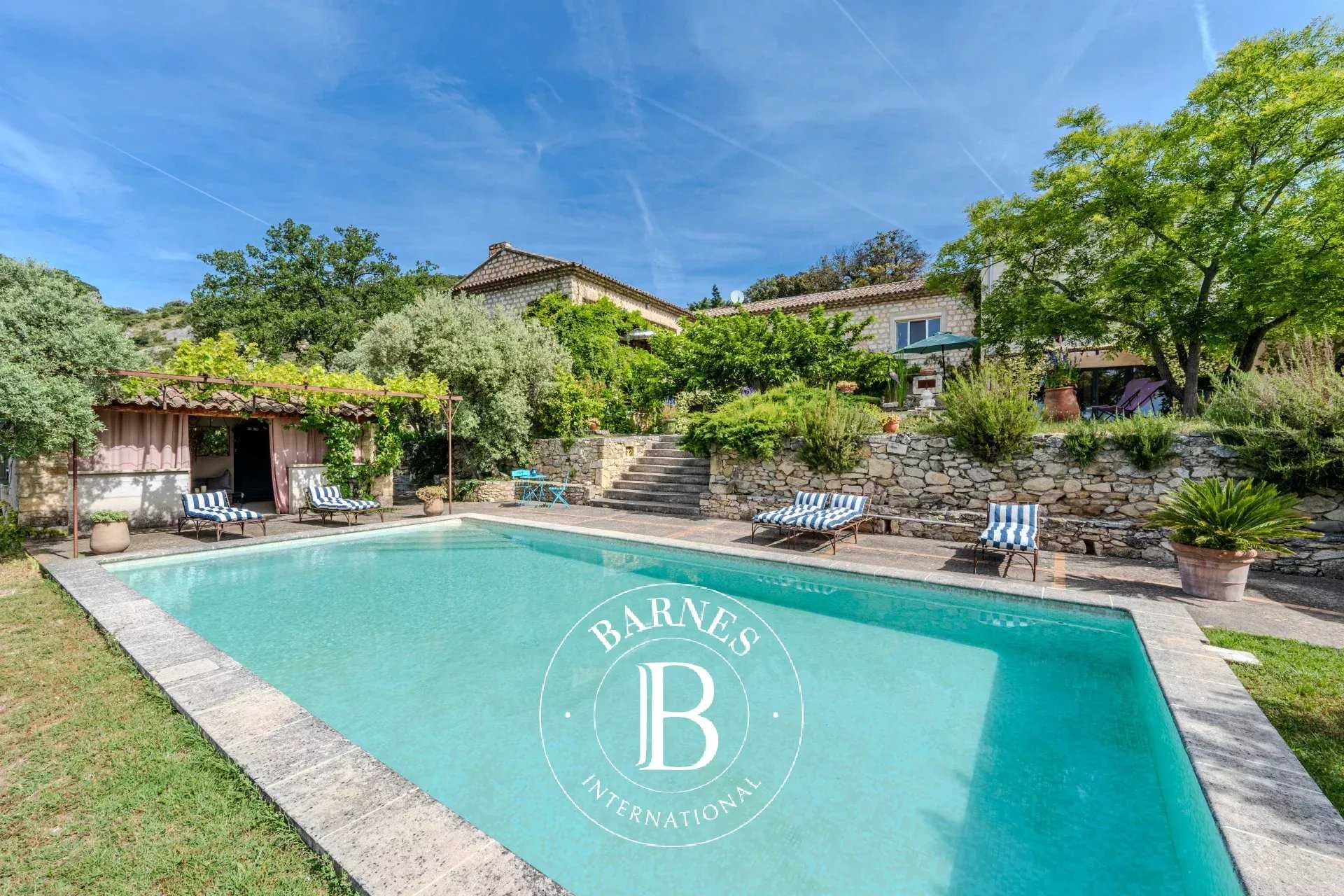 Bastide Lourmarin  -  ref 84794419 (picture 2)