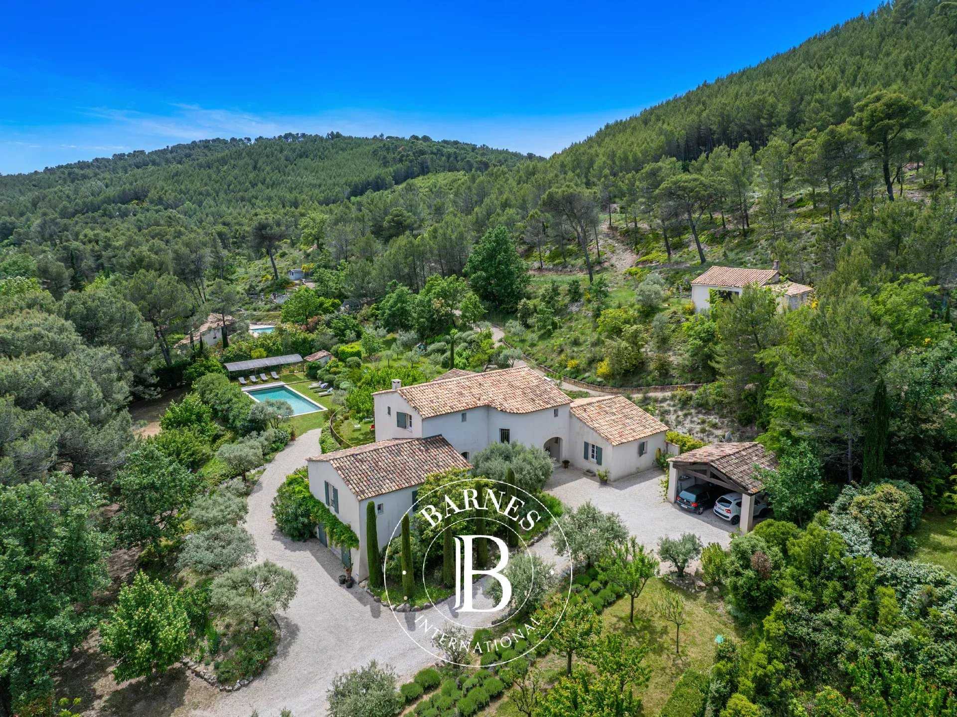 Maison Aix-en-Provence  -  ref 87030139 (picture 1)