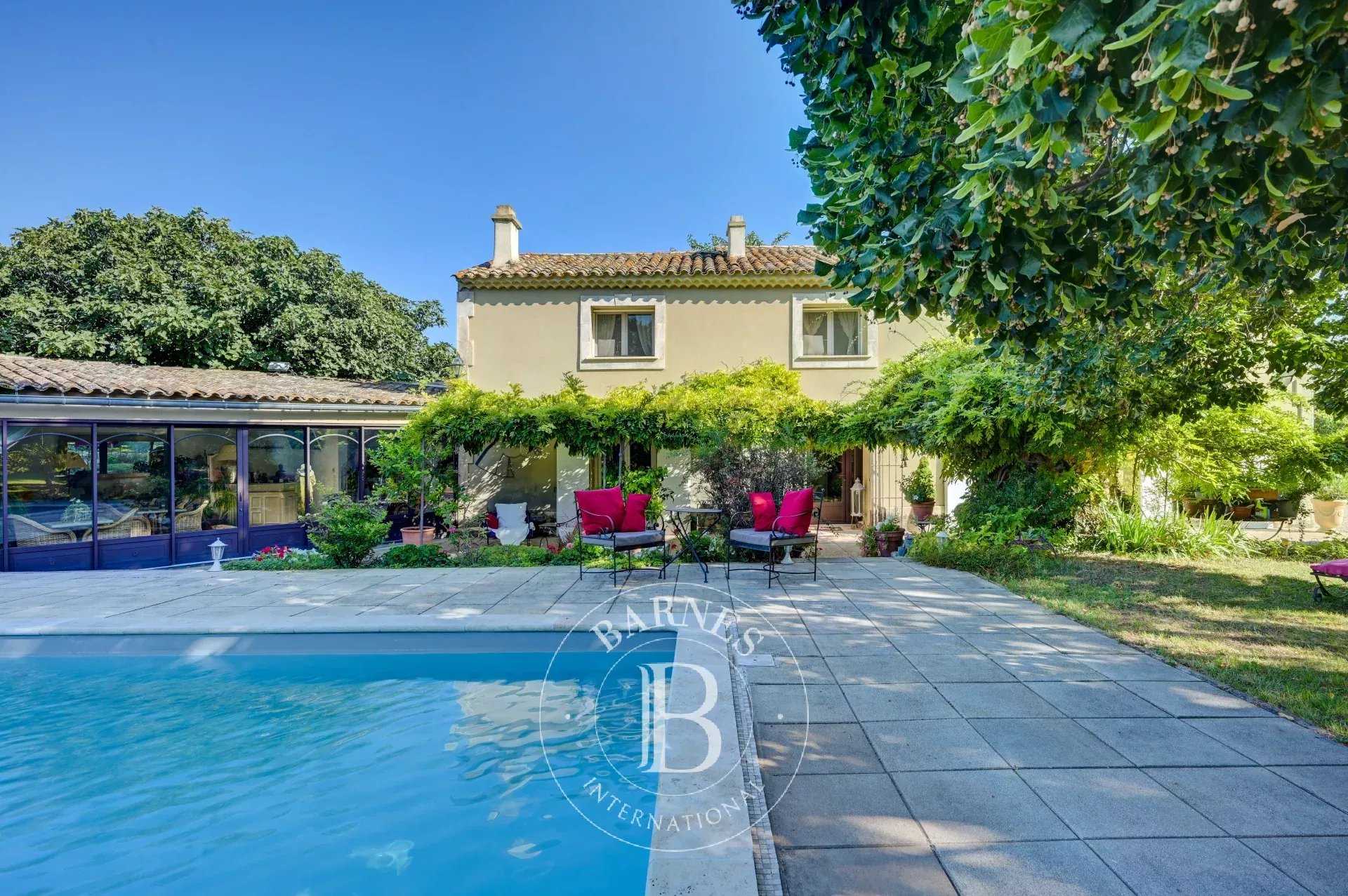 Maison Eyguières  -  ref 84064662 (picture 1)