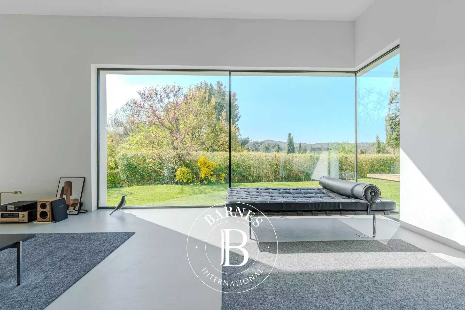 House Aix-en-Provence  -  ref 85717205 (picture 1)
