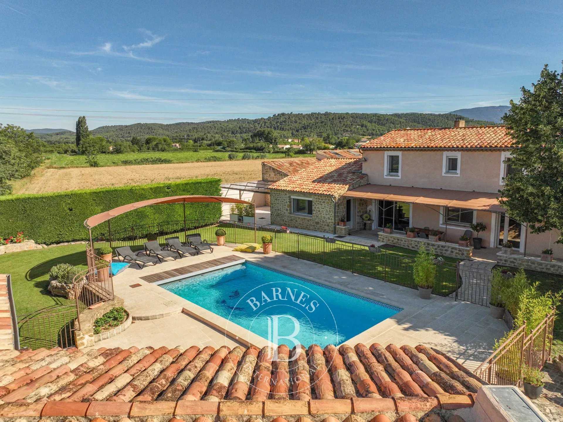 Villa Villelaure  -  ref 84940623 (picture 2)