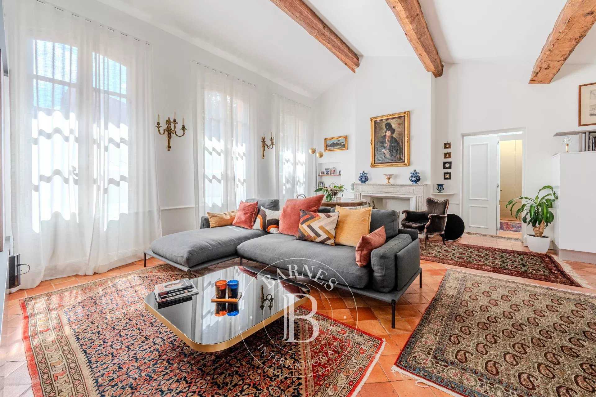 Appartement Aix-en-Provence  -  ref 83458894 (picture 1)
