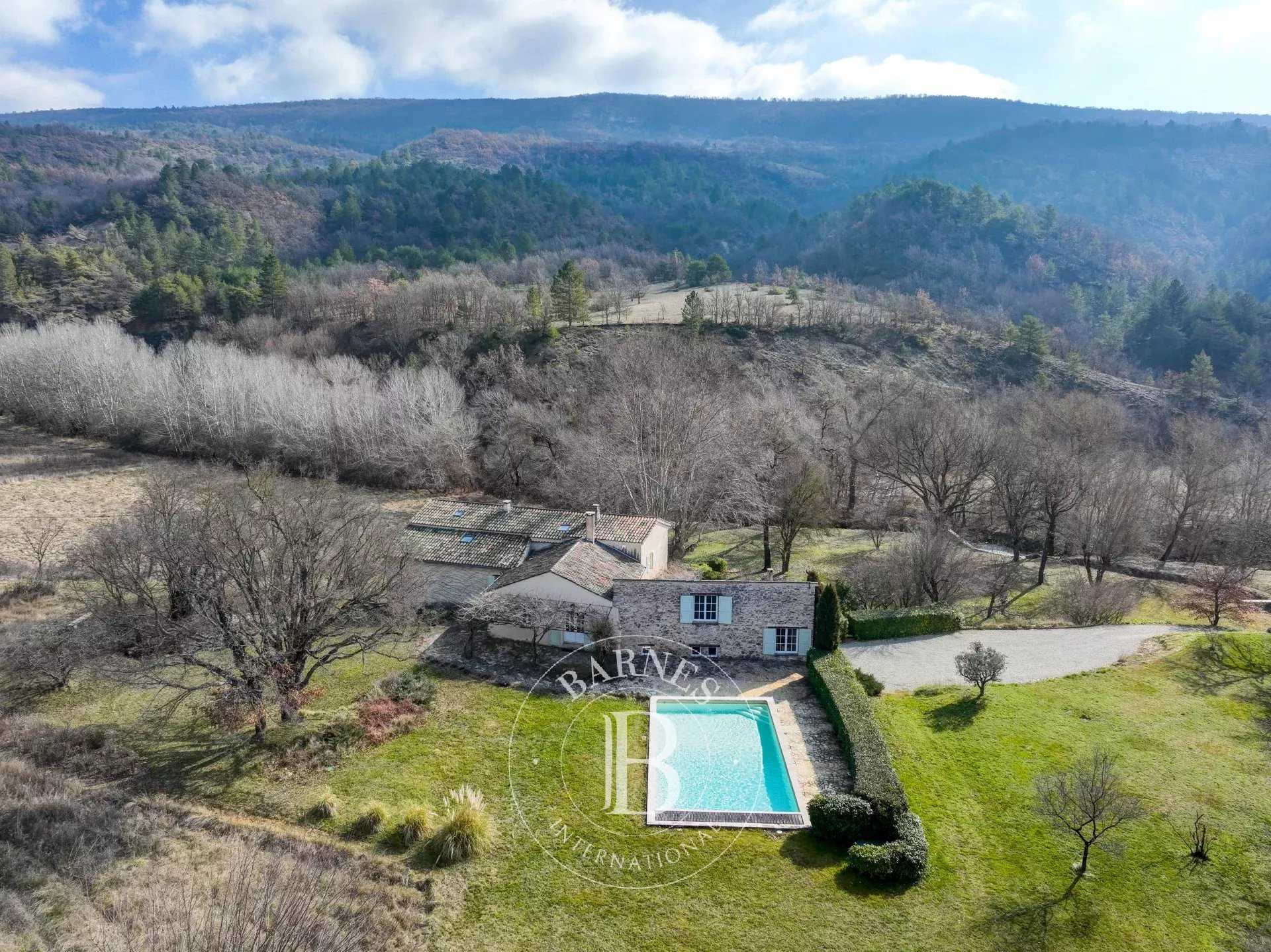 Finca Forcalquier  -  ref 84237989 (picture 1)