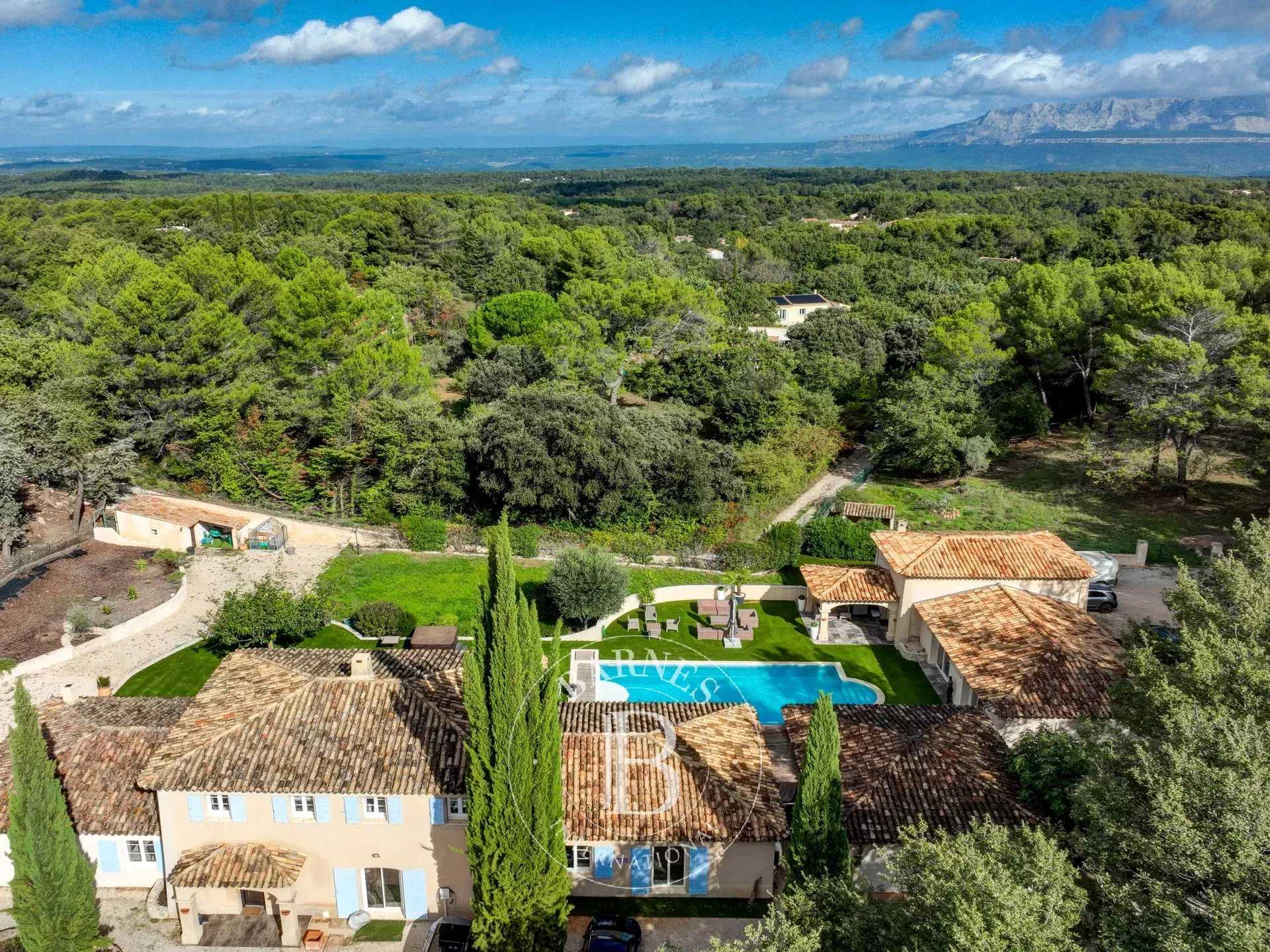 Villa Aix-en-Provence  -  ref 82345661 (picture 1)