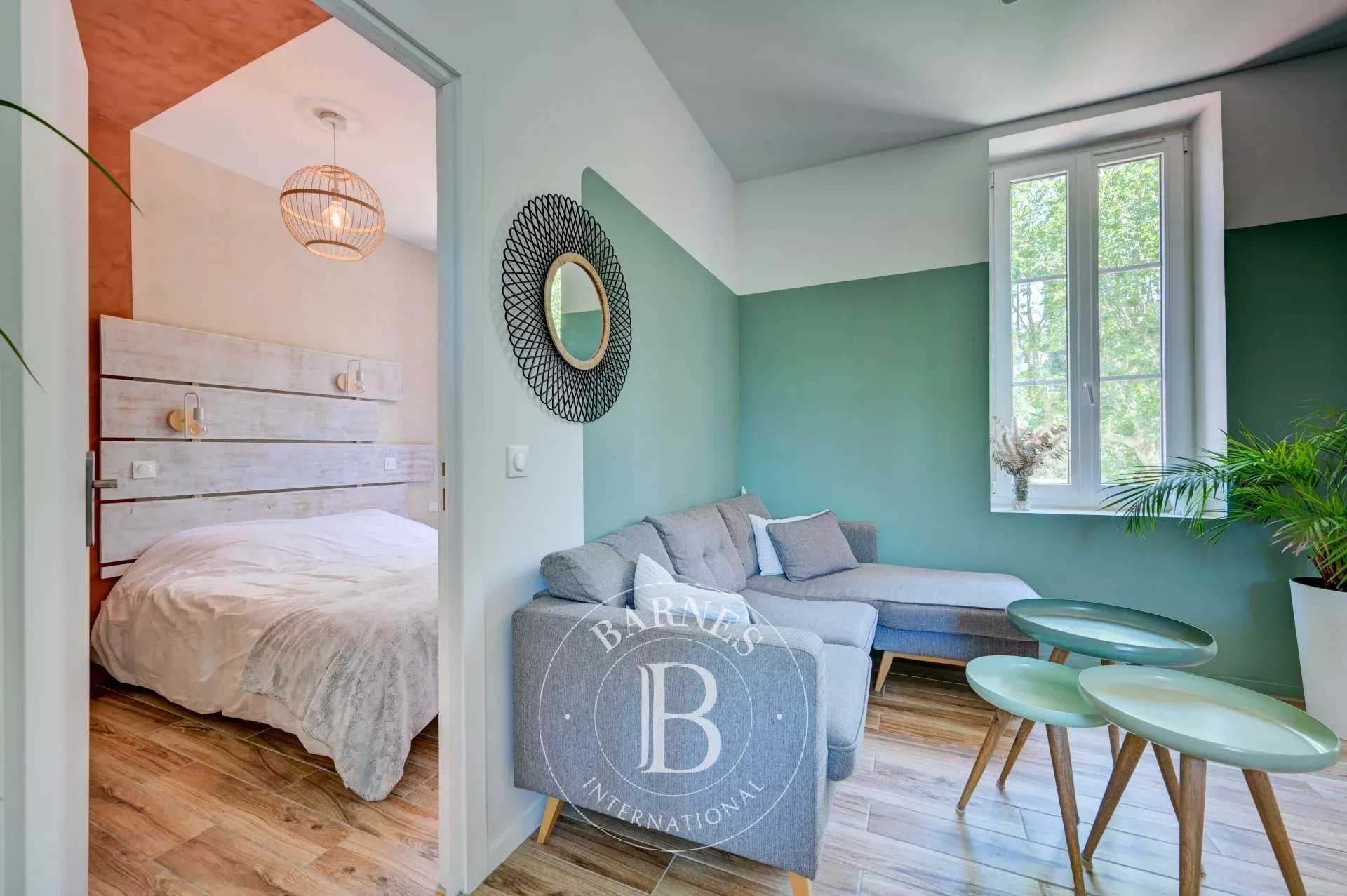 Apartment Aix-en-Provence  -  ref 85106722 (picture 1)