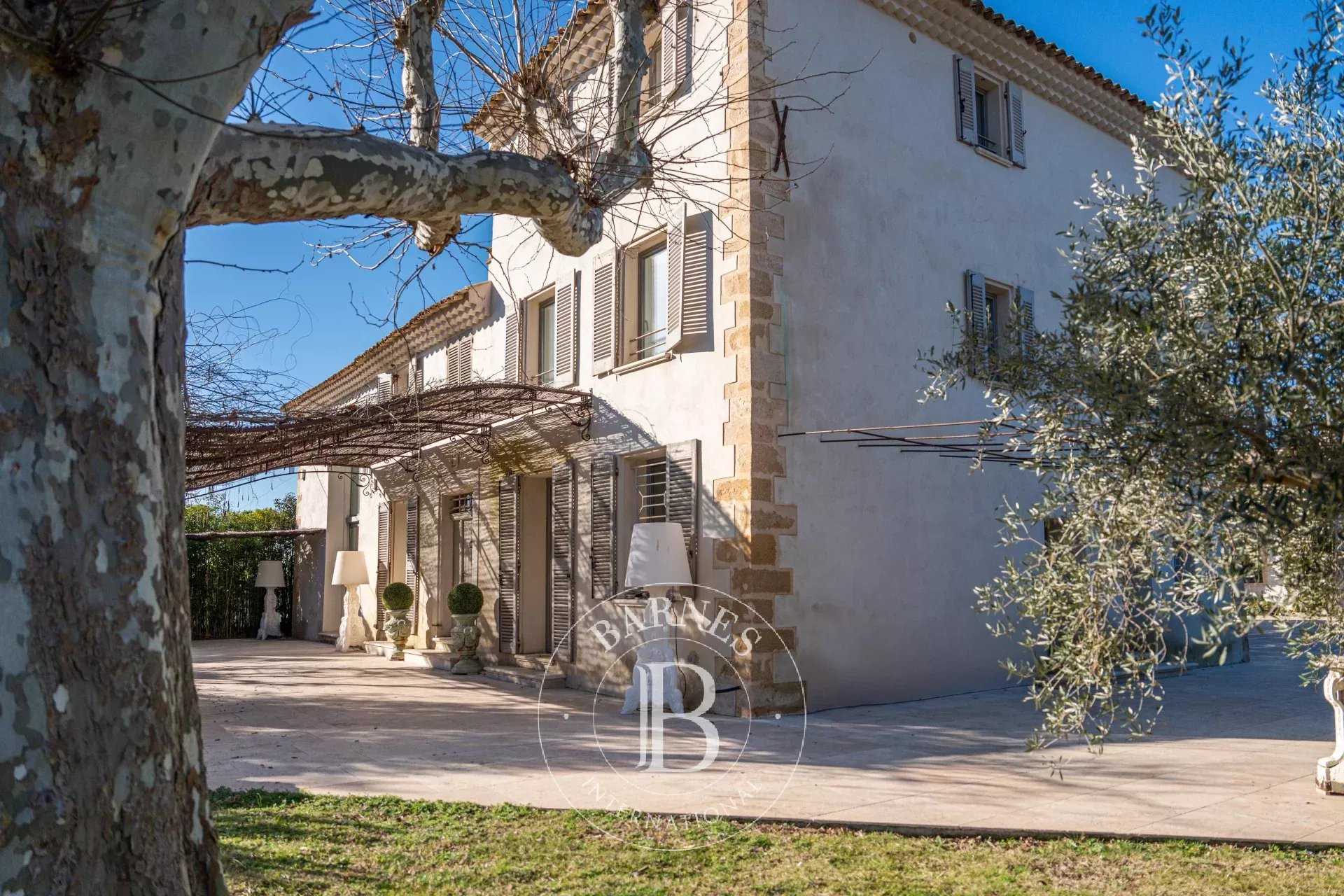 Maison Aix-en-Provence  -  ref 85363698 (picture 1)